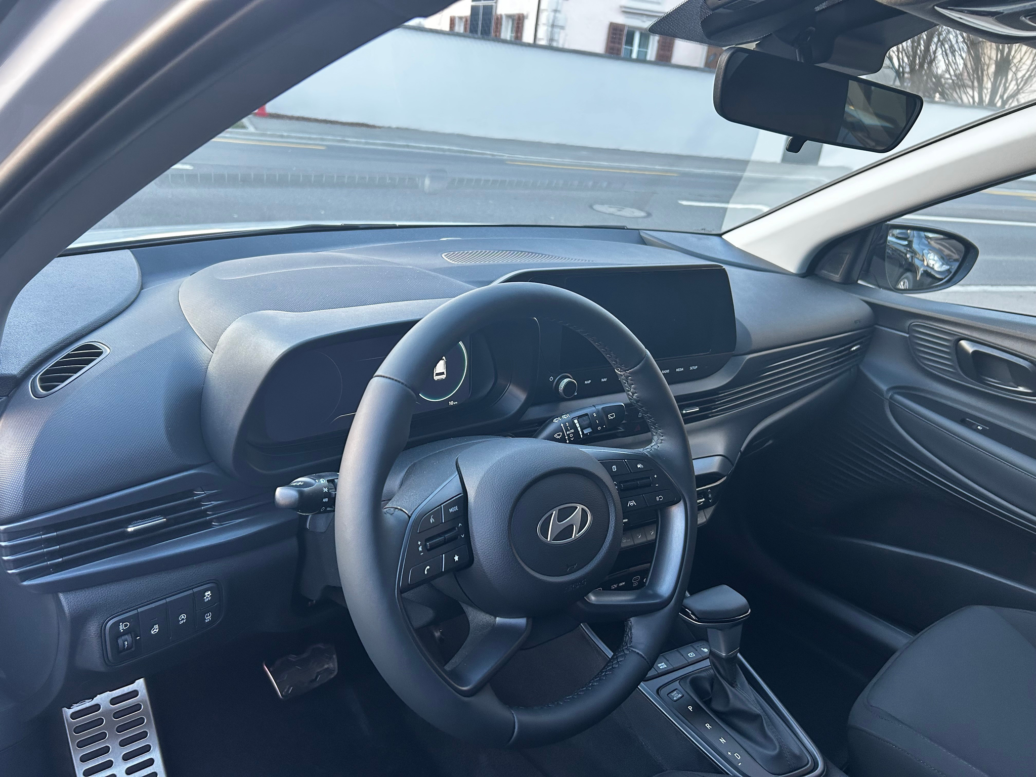 listing desktop thumbnail image 13