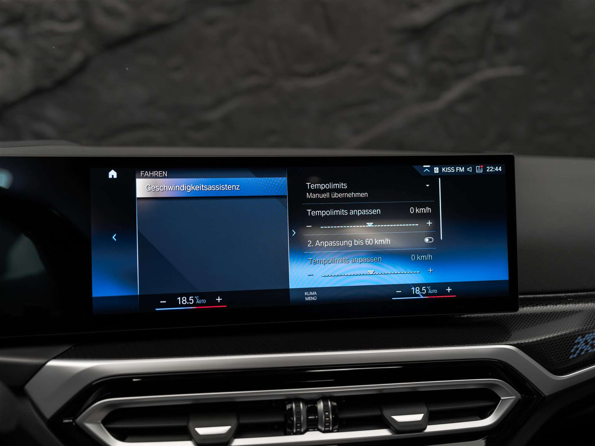 listing desktop thumbnail image 36