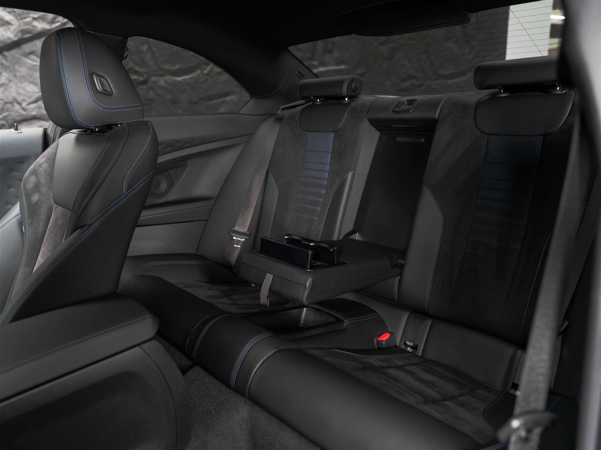 listing desktop thumbnail image 12