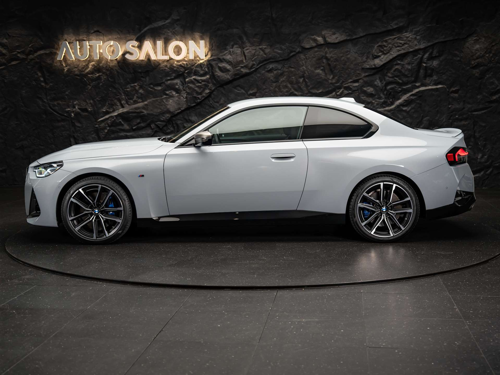 listing desktop thumbnail image 2