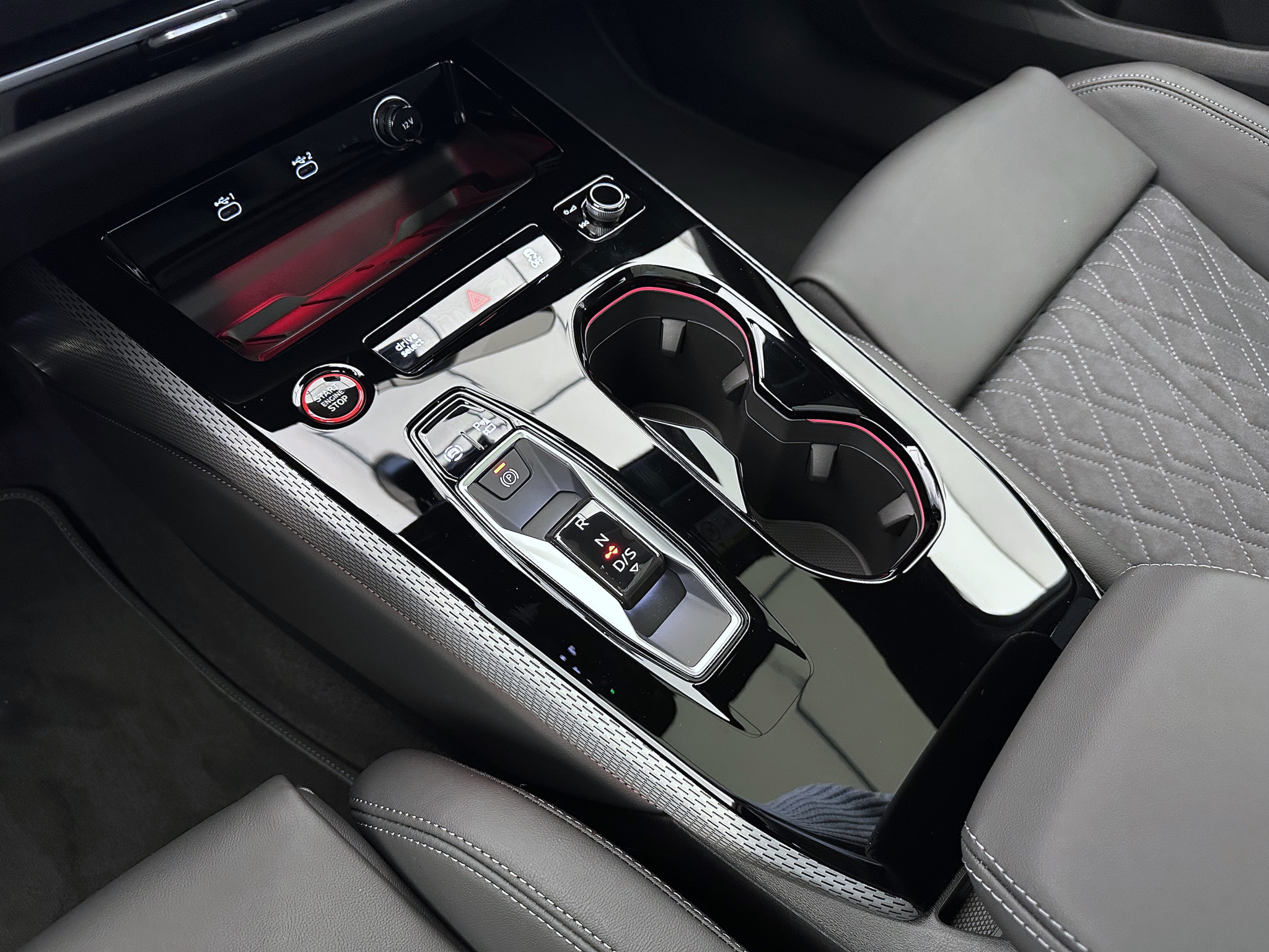 listing desktop thumbnail image 13