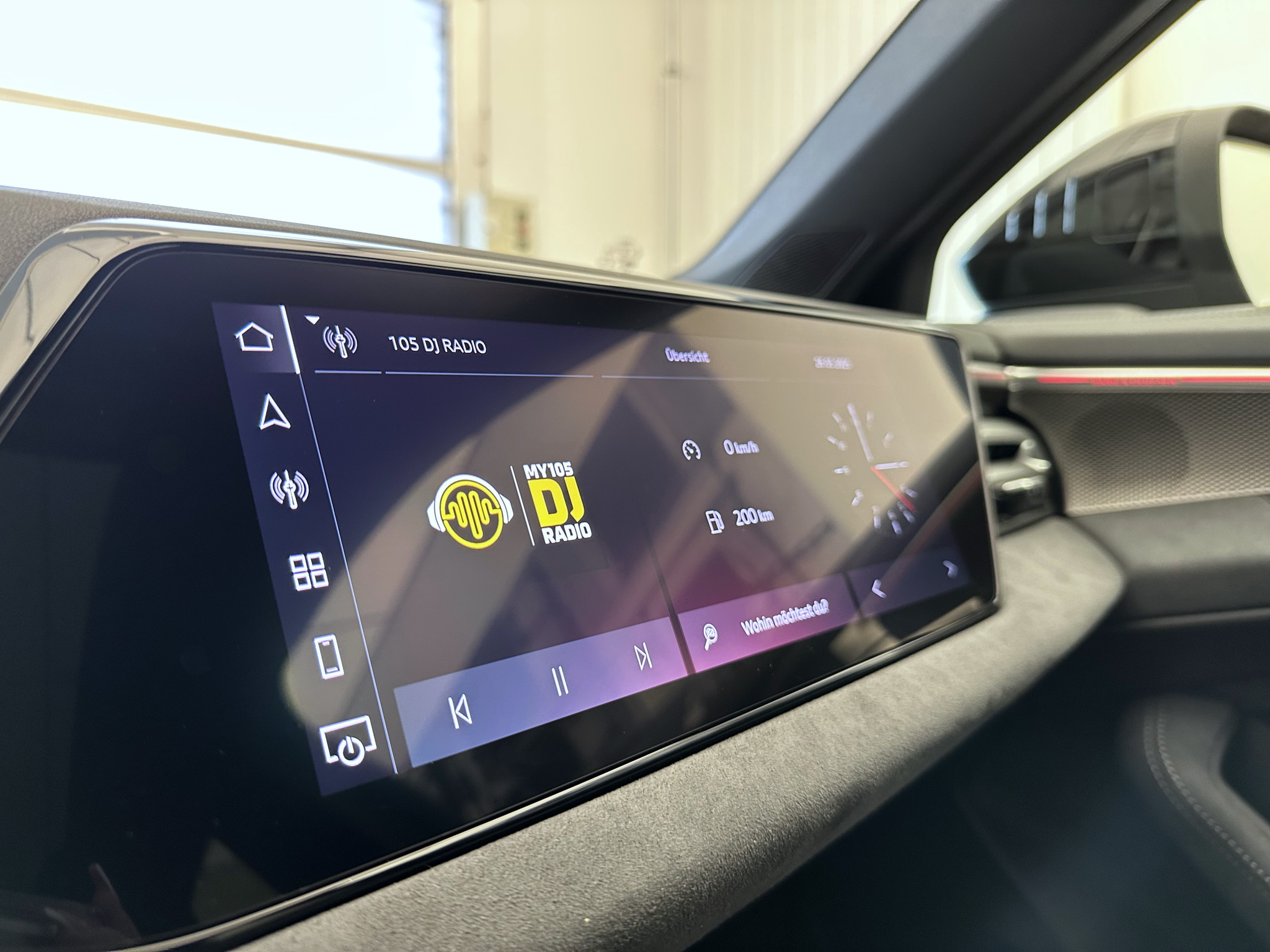 listing desktop thumbnail image 18