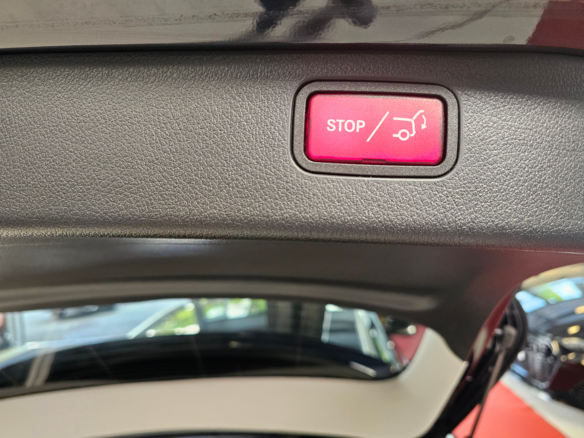 listing desktop thumbnail image 9