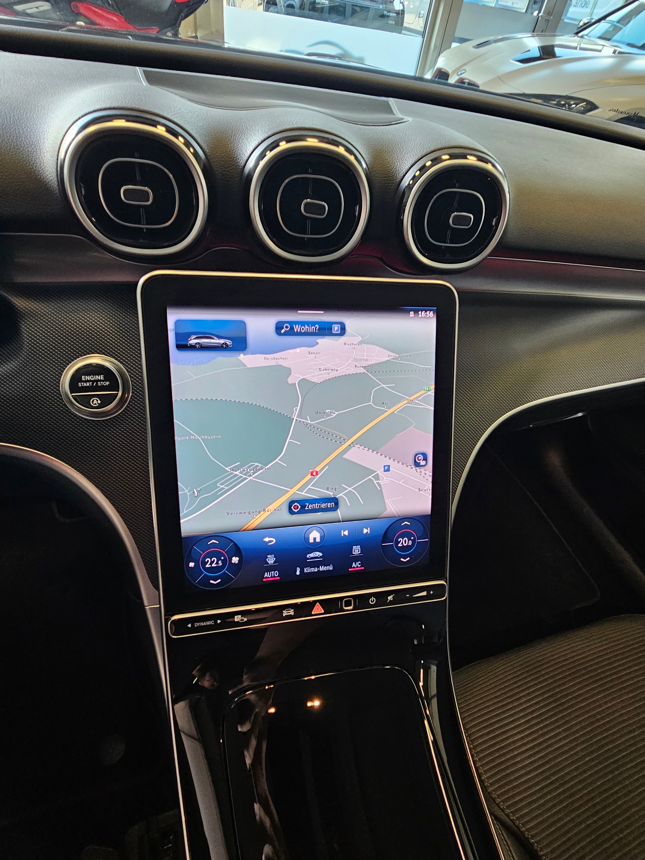 listing desktop thumbnail image 15