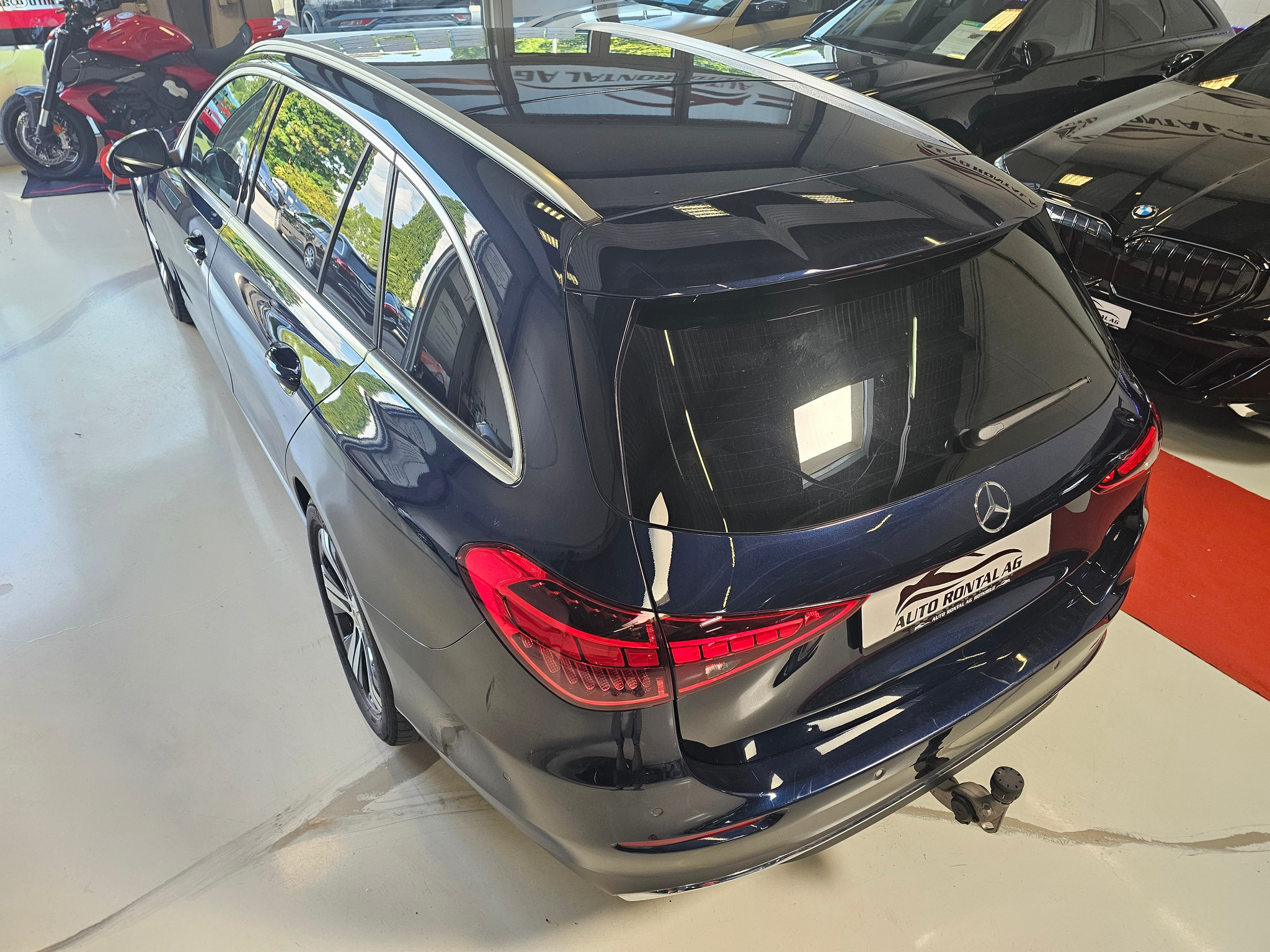 listing desktop thumbnail image 5