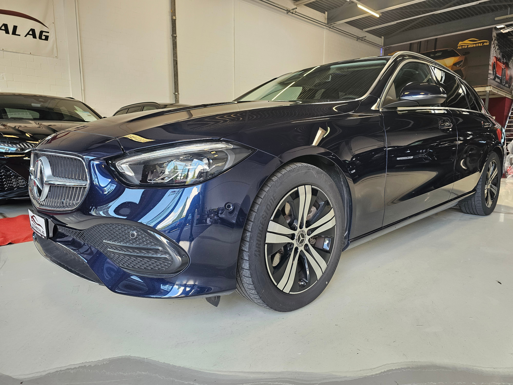 listing desktop thumbnail image 1