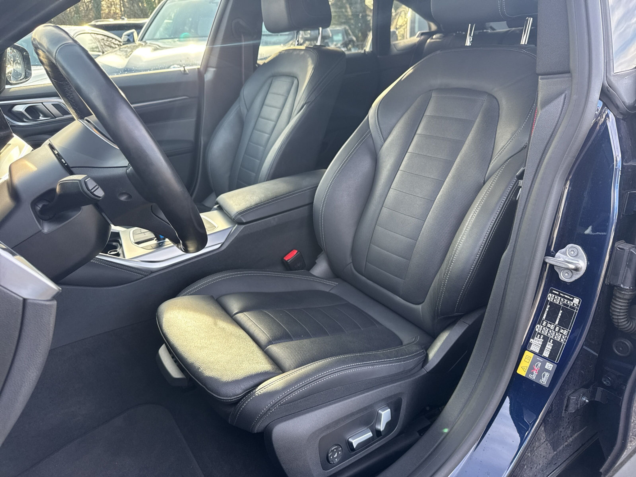 listing desktop thumbnail image 10