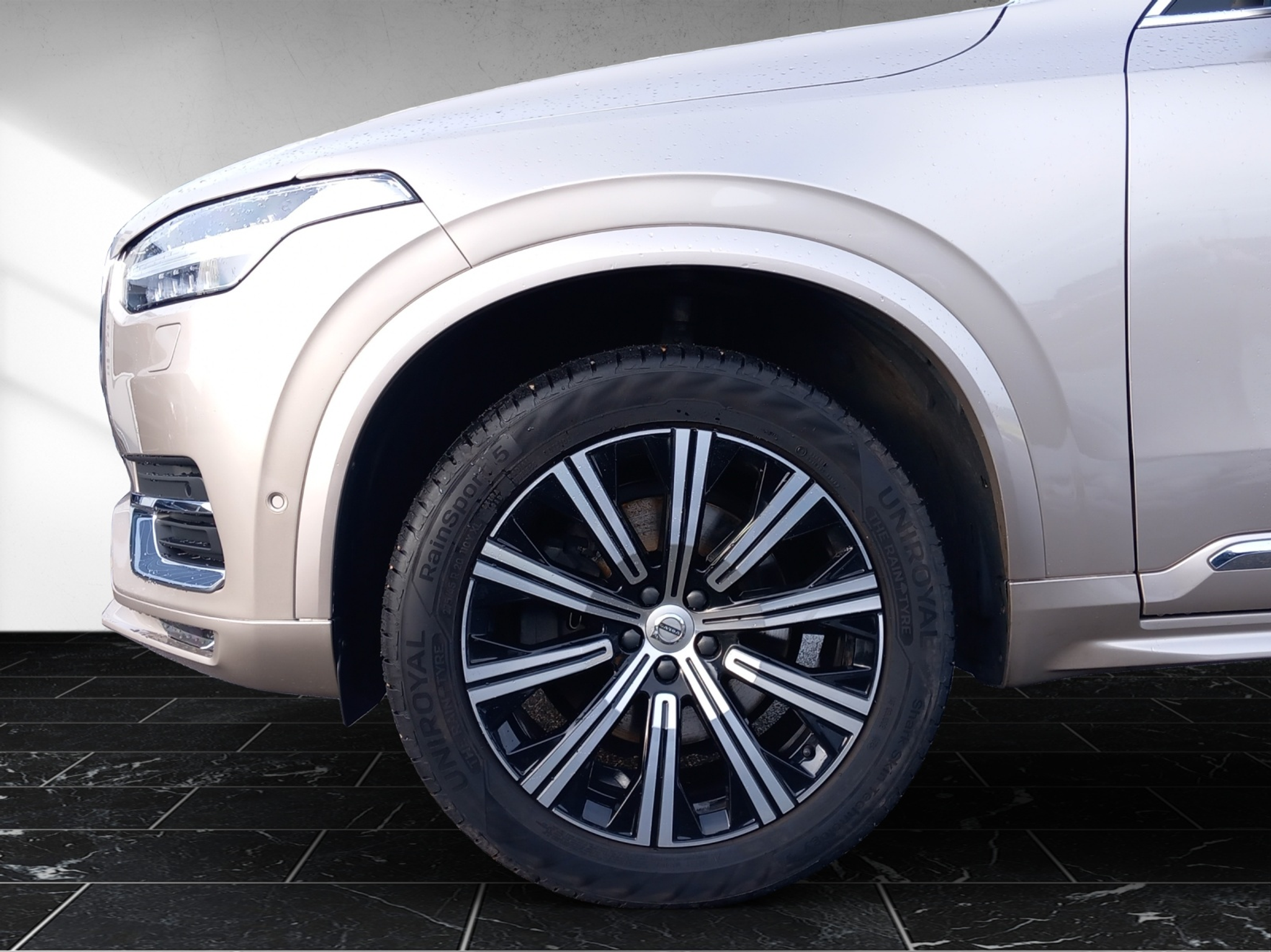 listing desktop thumbnail image 10