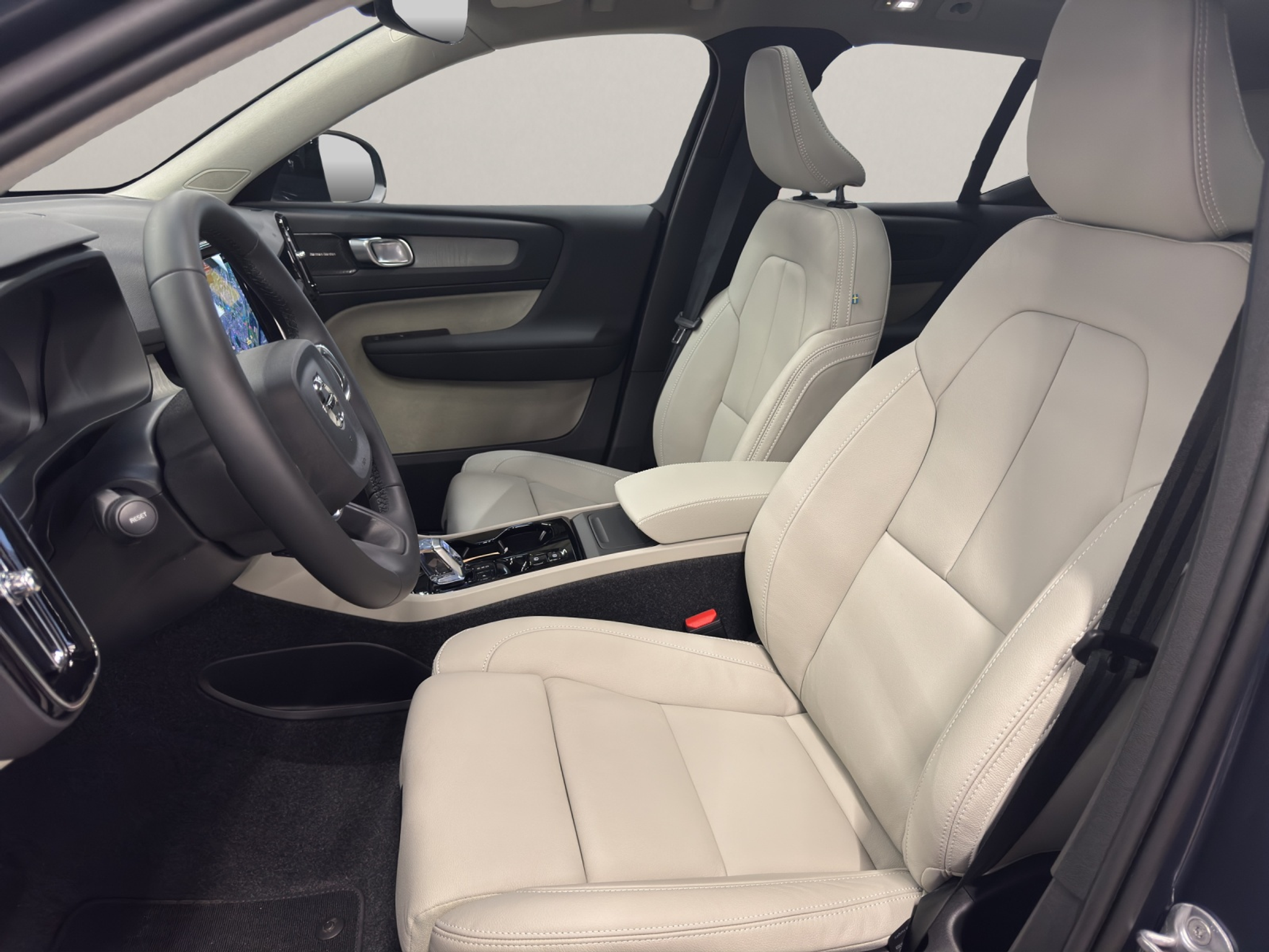 listing desktop thumbnail image 8