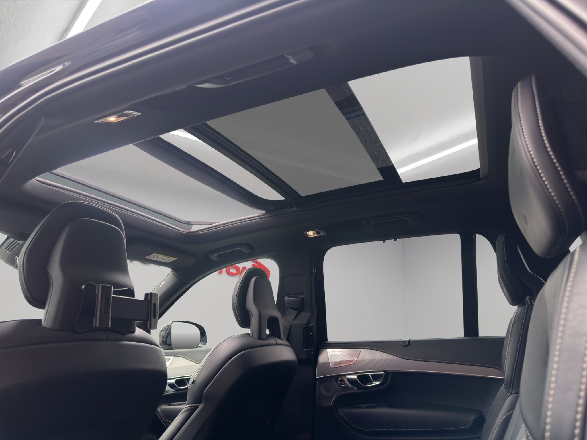 listing desktop thumbnail image 12