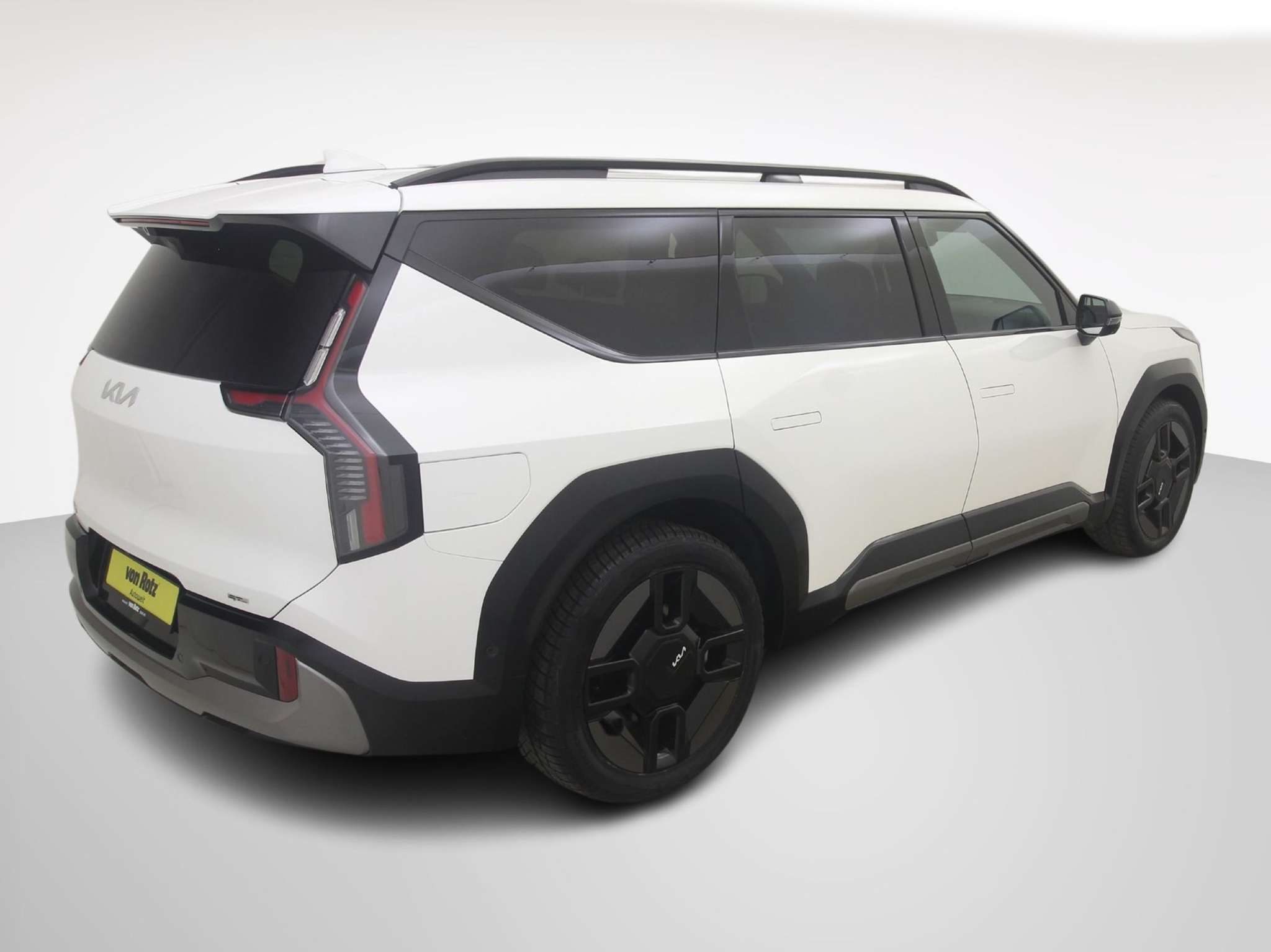 listing desktop thumbnail image 4