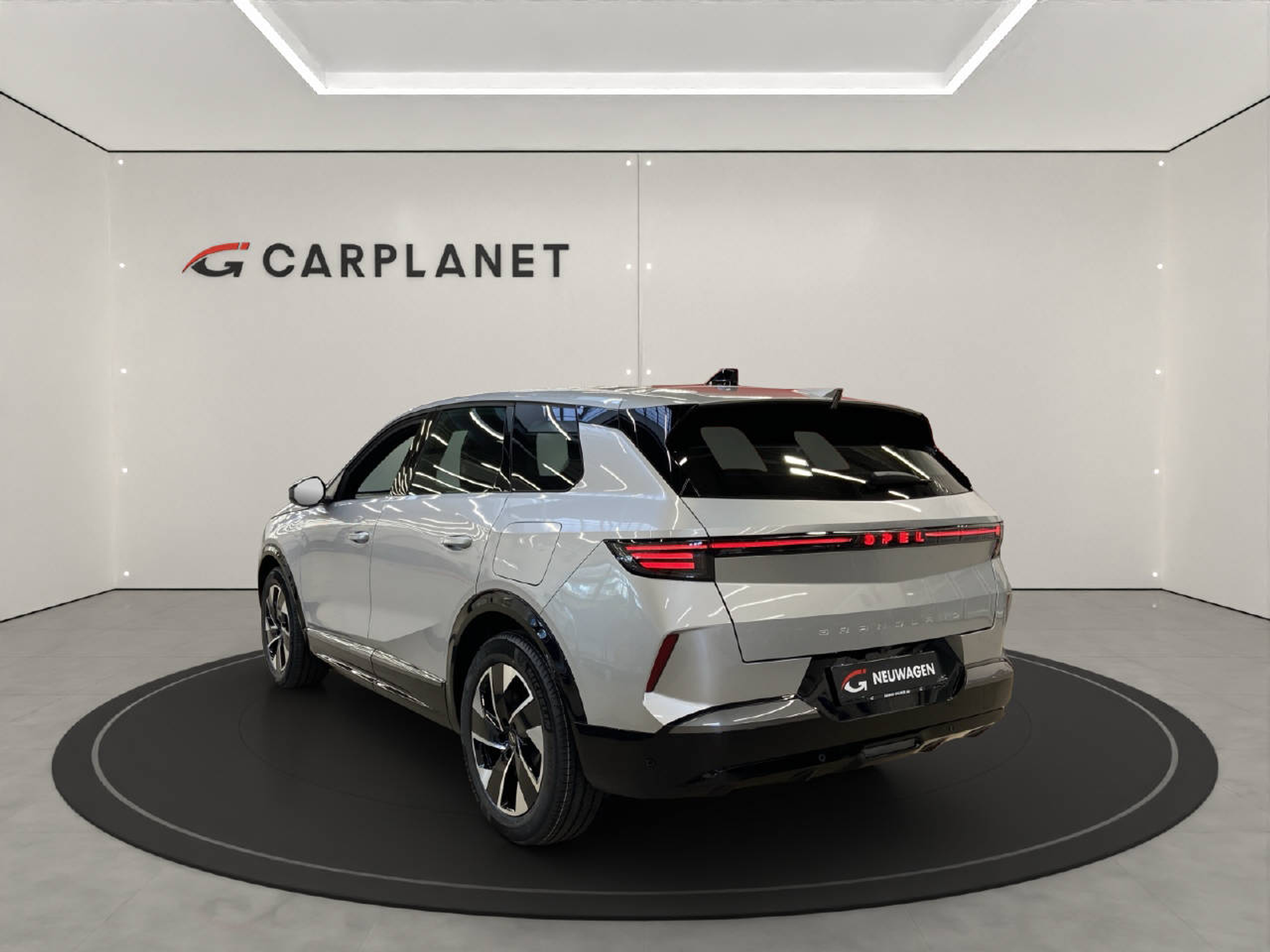 listing desktop thumbnail image 2