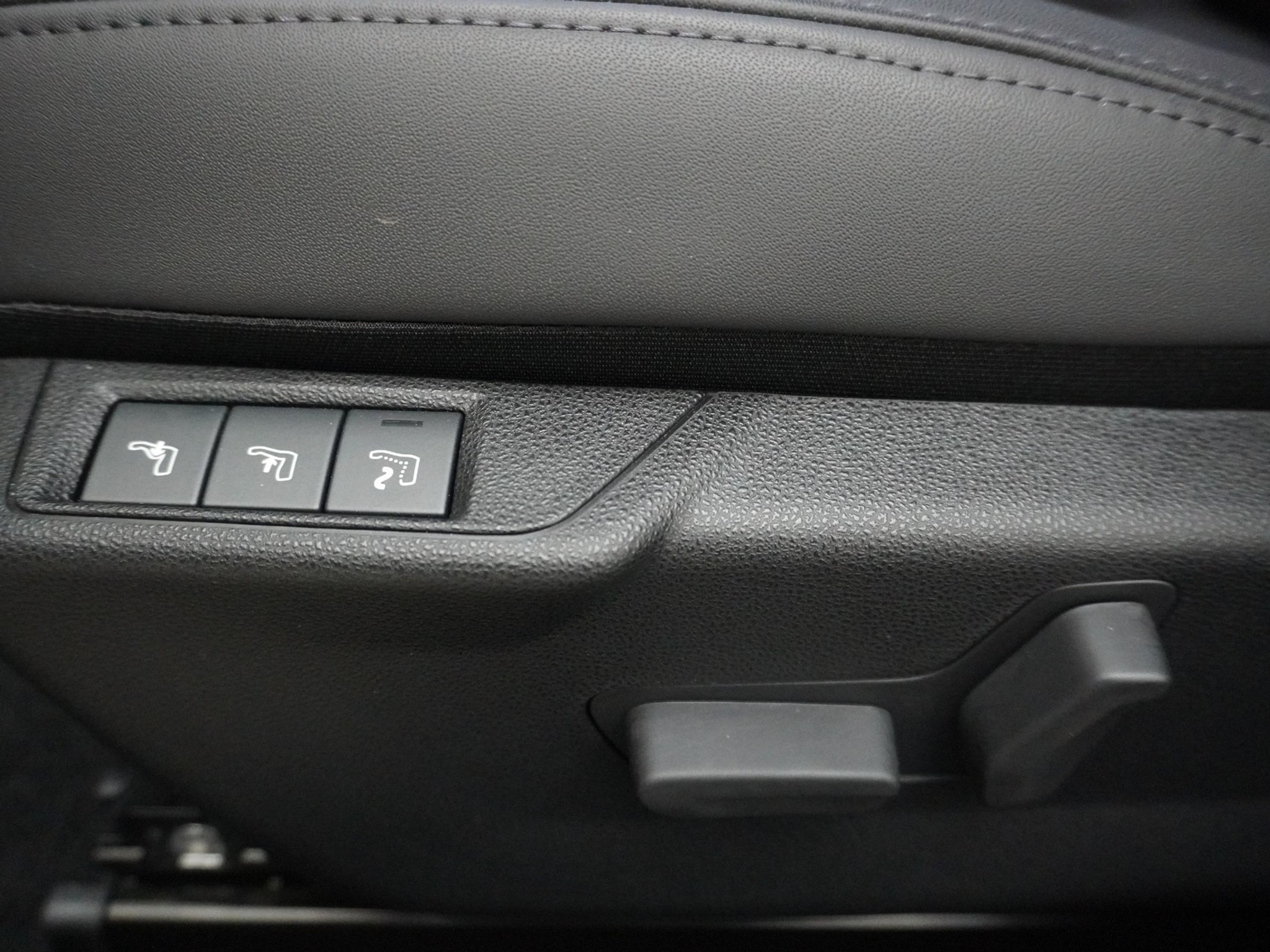 listing desktop thumbnail image 13