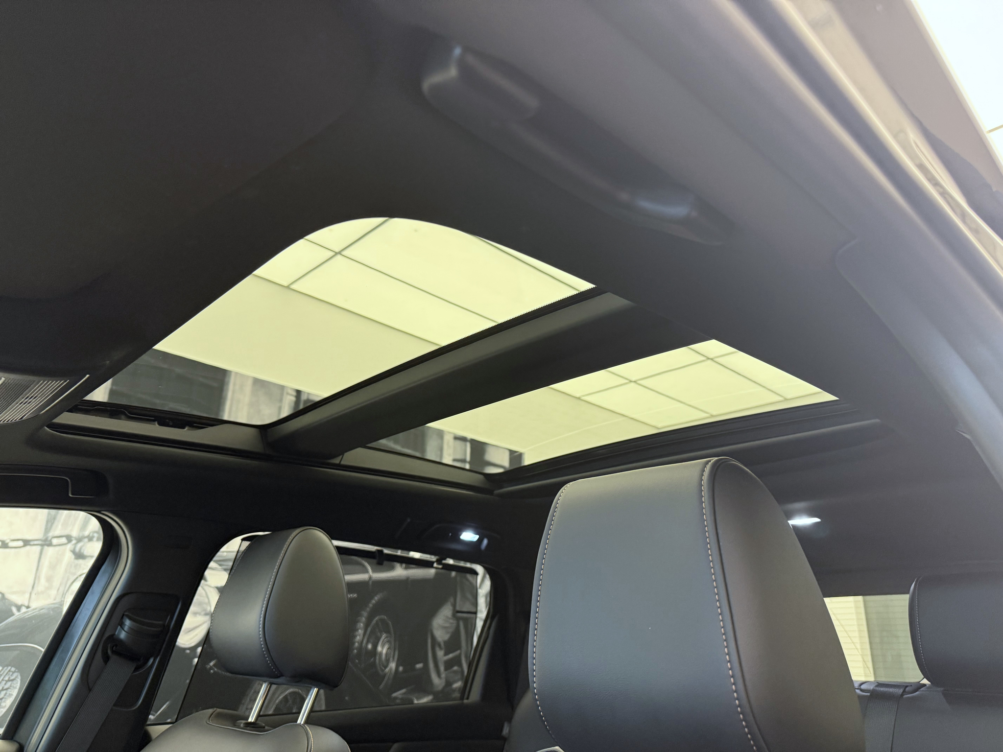 listing desktop thumbnail image 15