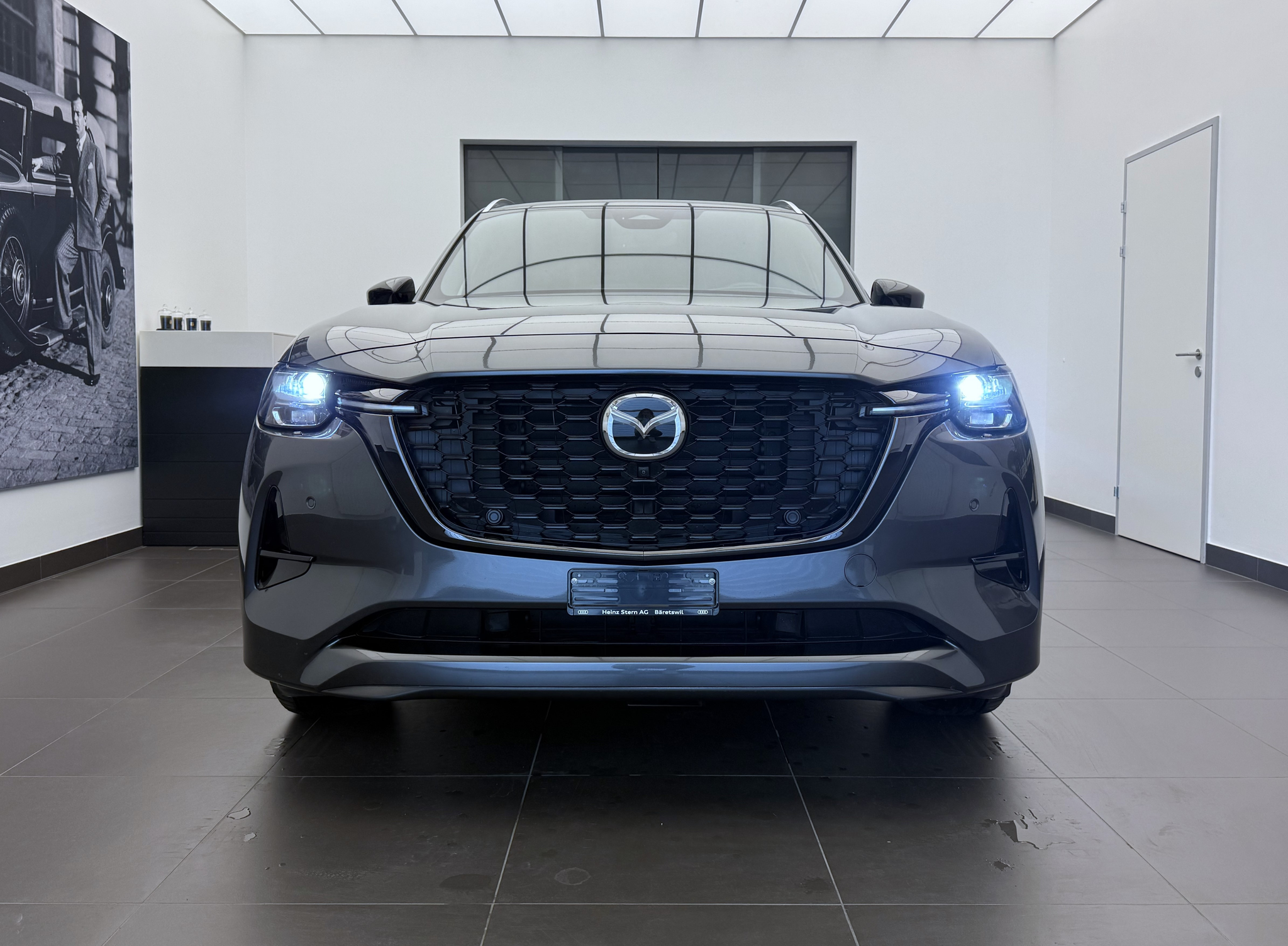 listing desktop thumbnail image 1