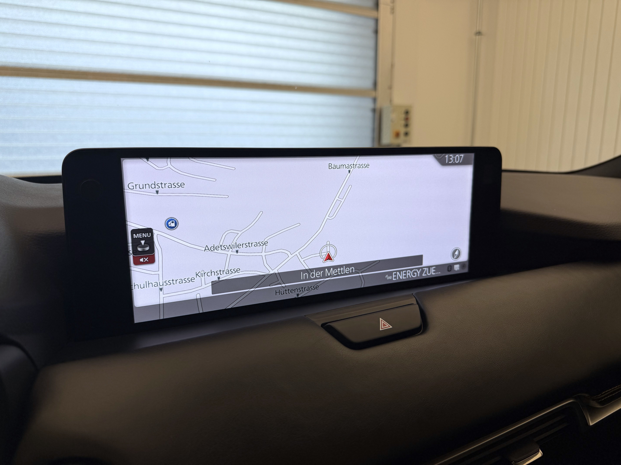 listing desktop thumbnail image 12