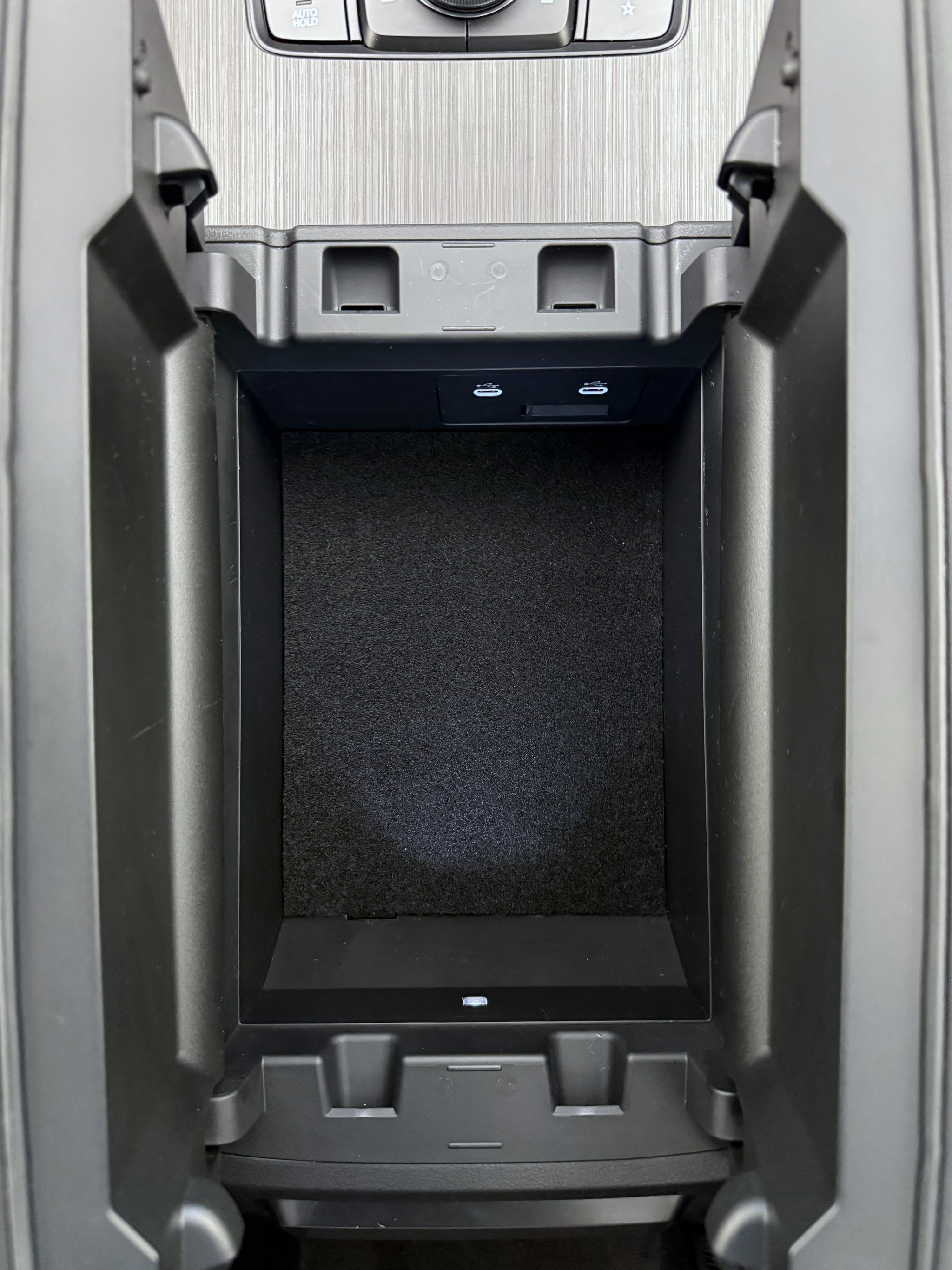 listing desktop thumbnail image 8