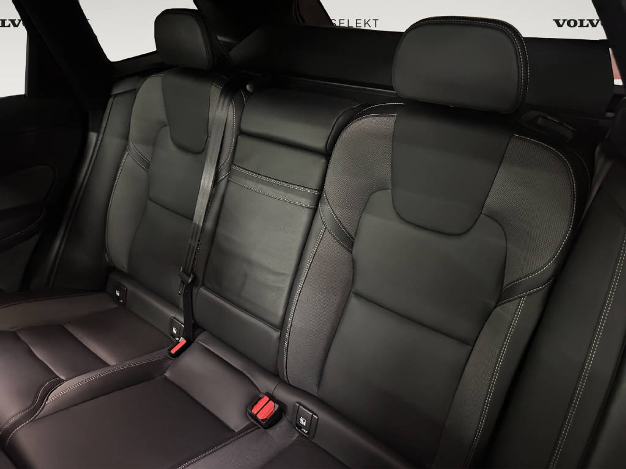 listing desktop thumbnail image 12