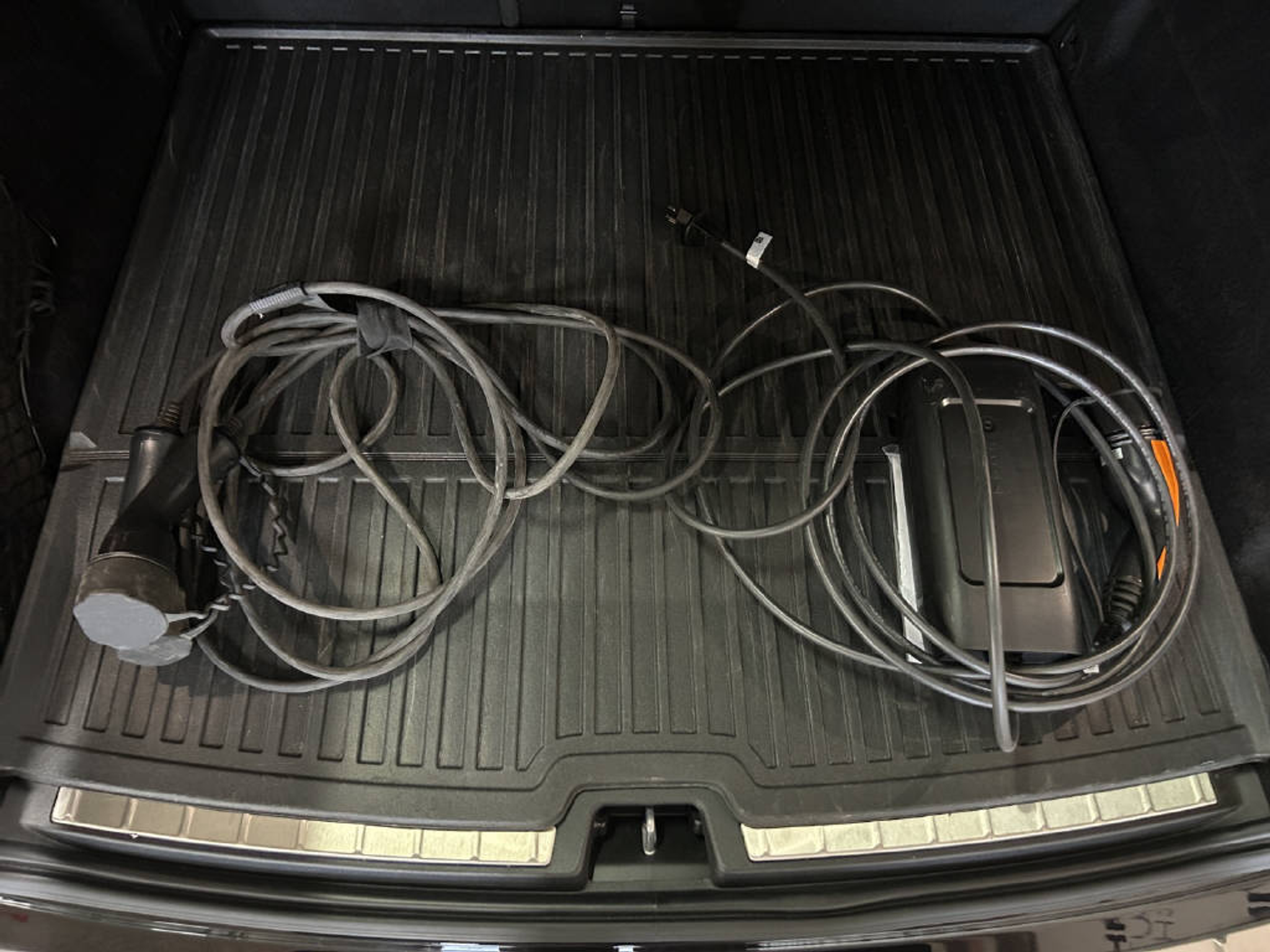 listing desktop thumbnail image 15