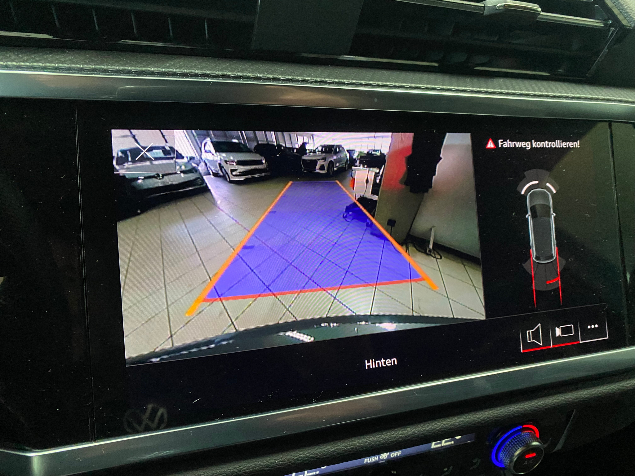 listing desktop thumbnail image 11