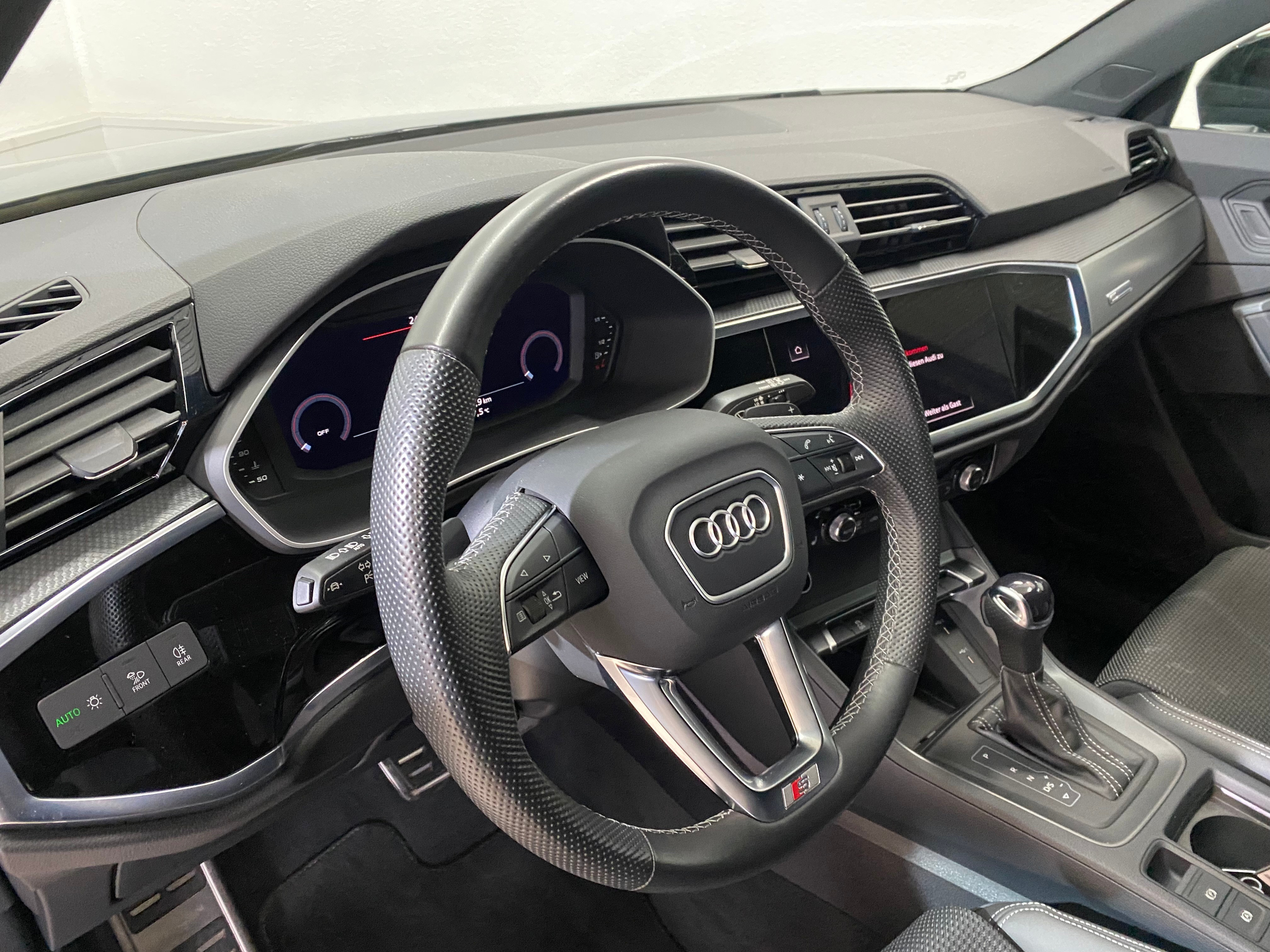 listing desktop thumbnail image 5