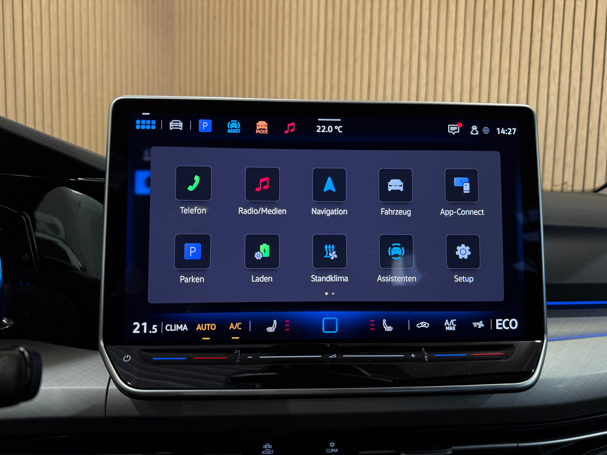 listing desktop thumbnail image 9