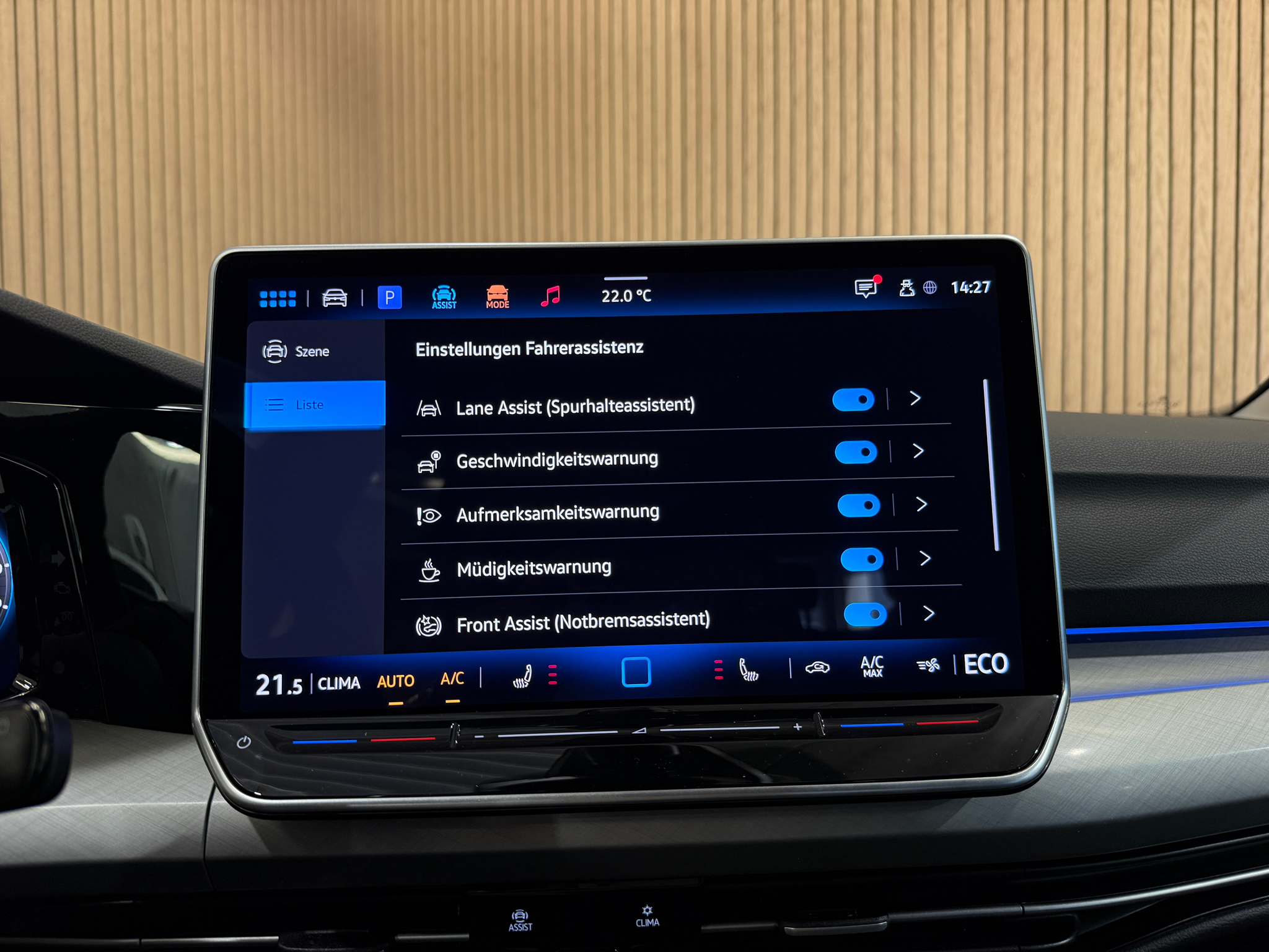 listing desktop thumbnail image 10