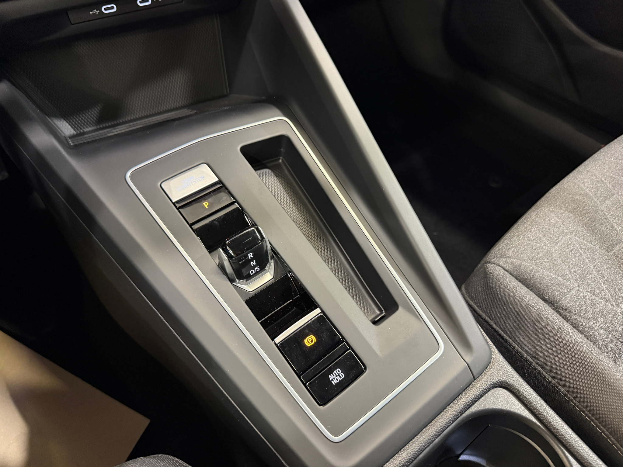 listing desktop thumbnail image 15