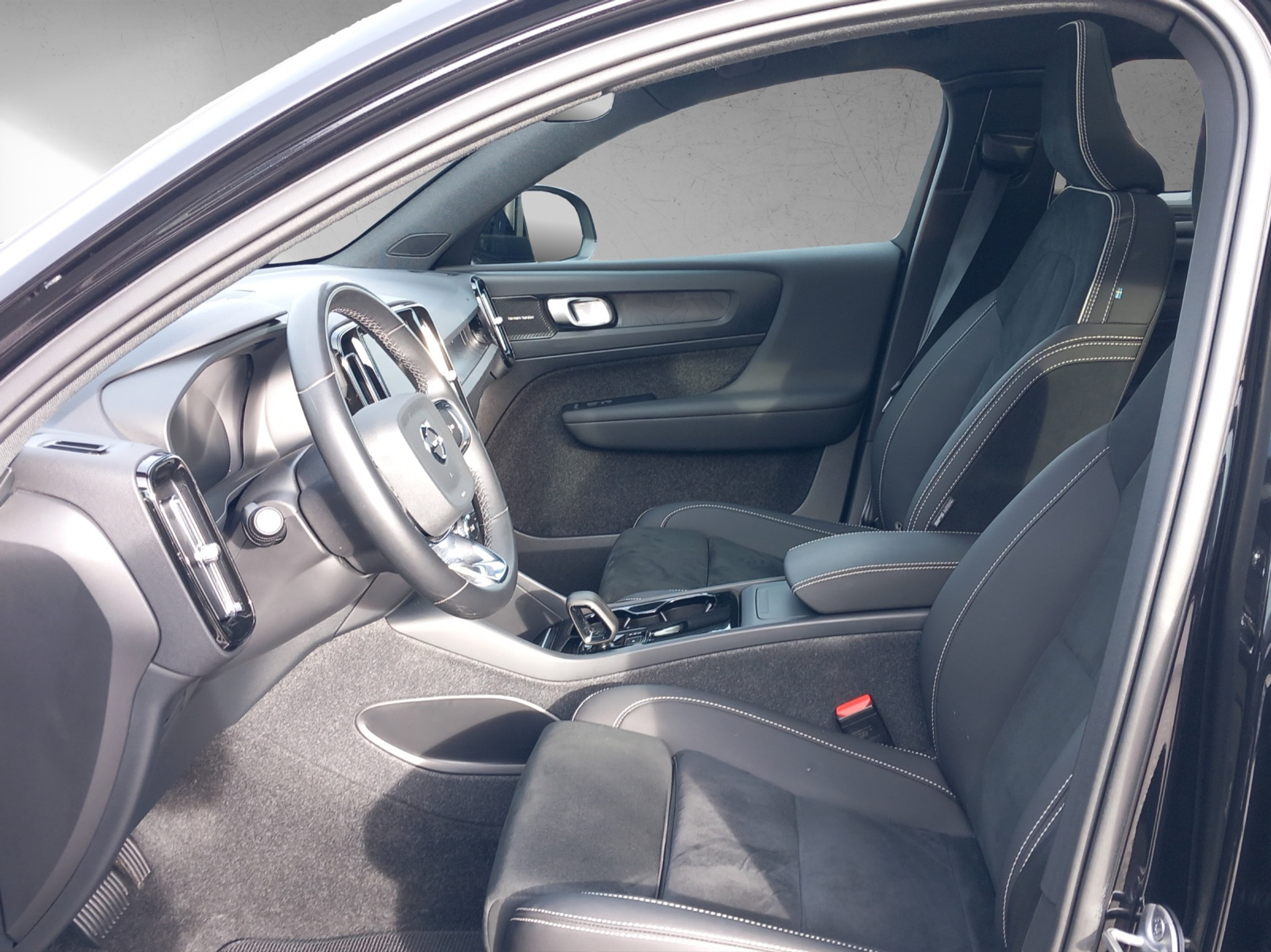 listing desktop thumbnail image 12