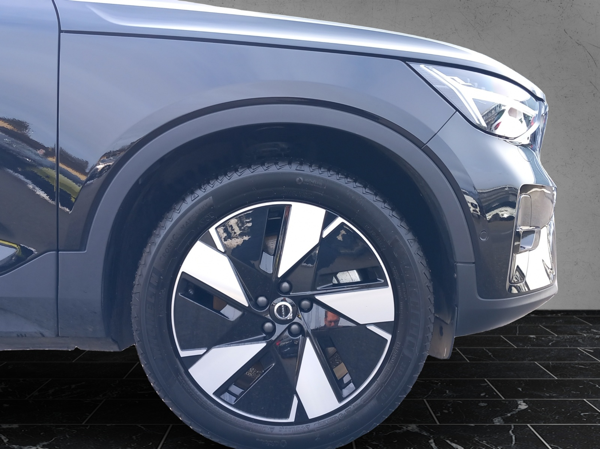 listing desktop thumbnail image 11