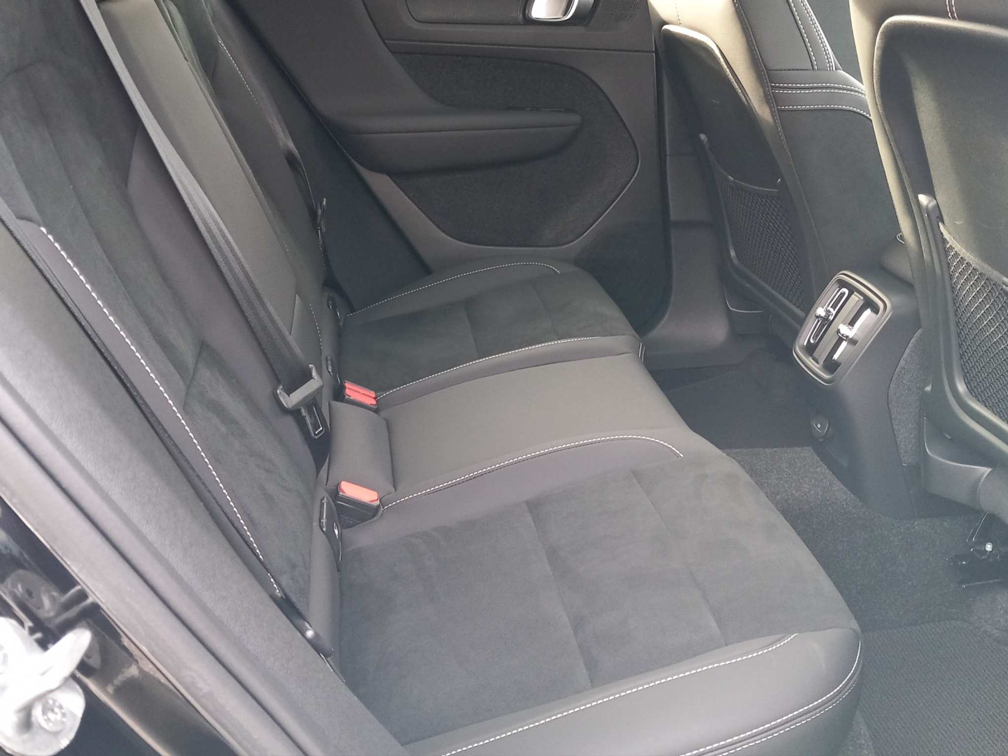 listing desktop thumbnail image 15