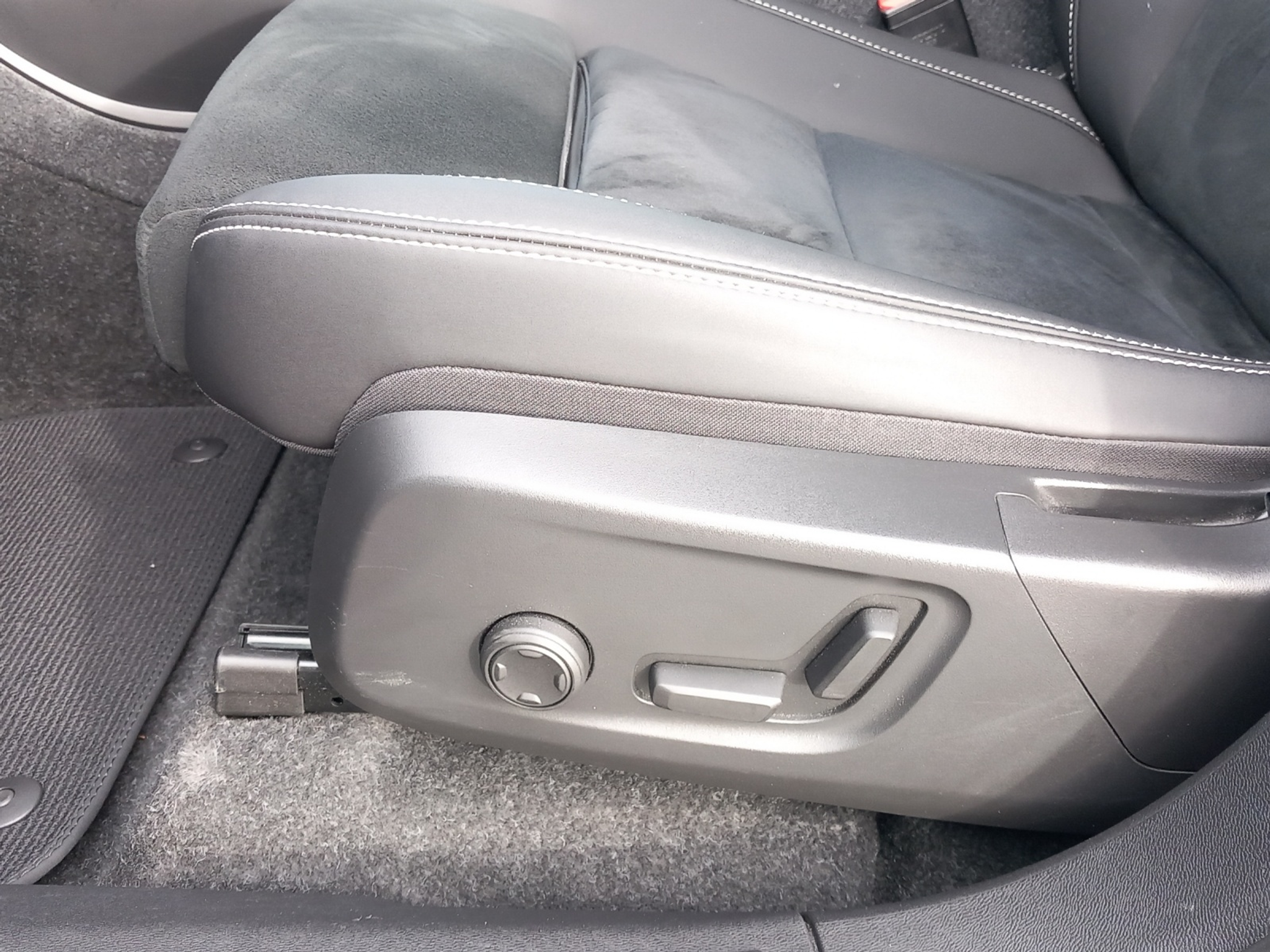 listing desktop thumbnail image 21