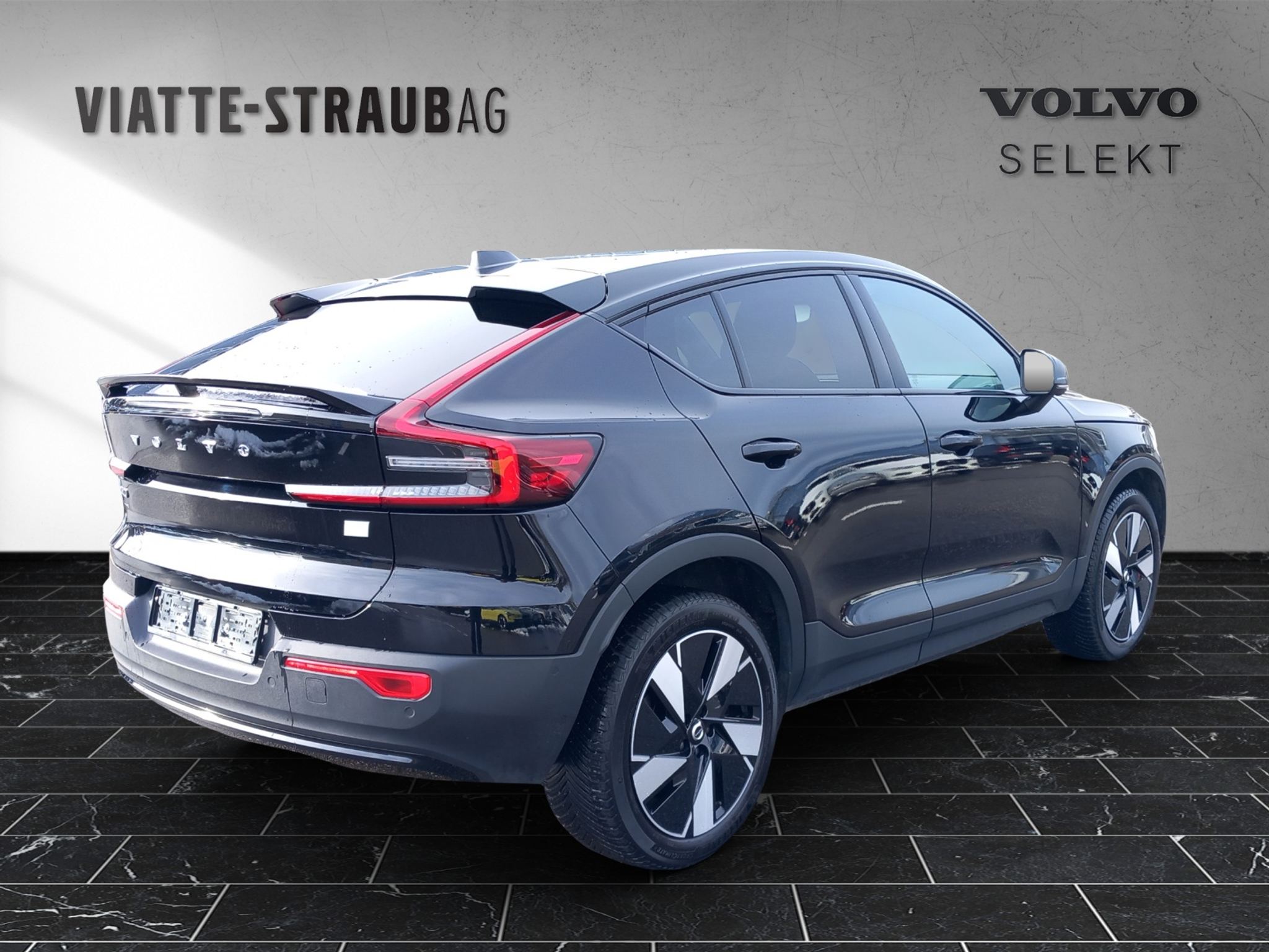 listing desktop thumbnail image 3