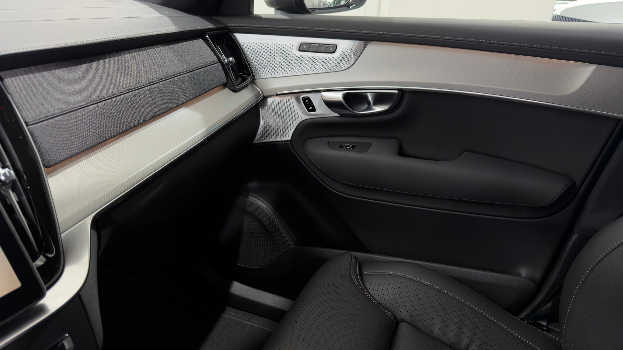 listing desktop thumbnail image 14