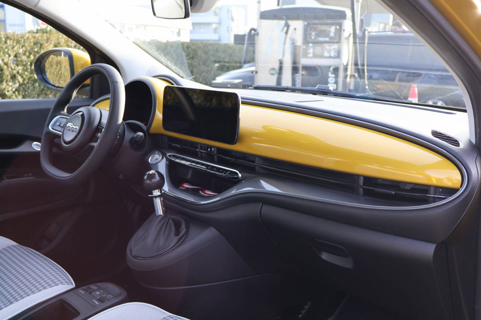 listing desktop thumbnail image 15