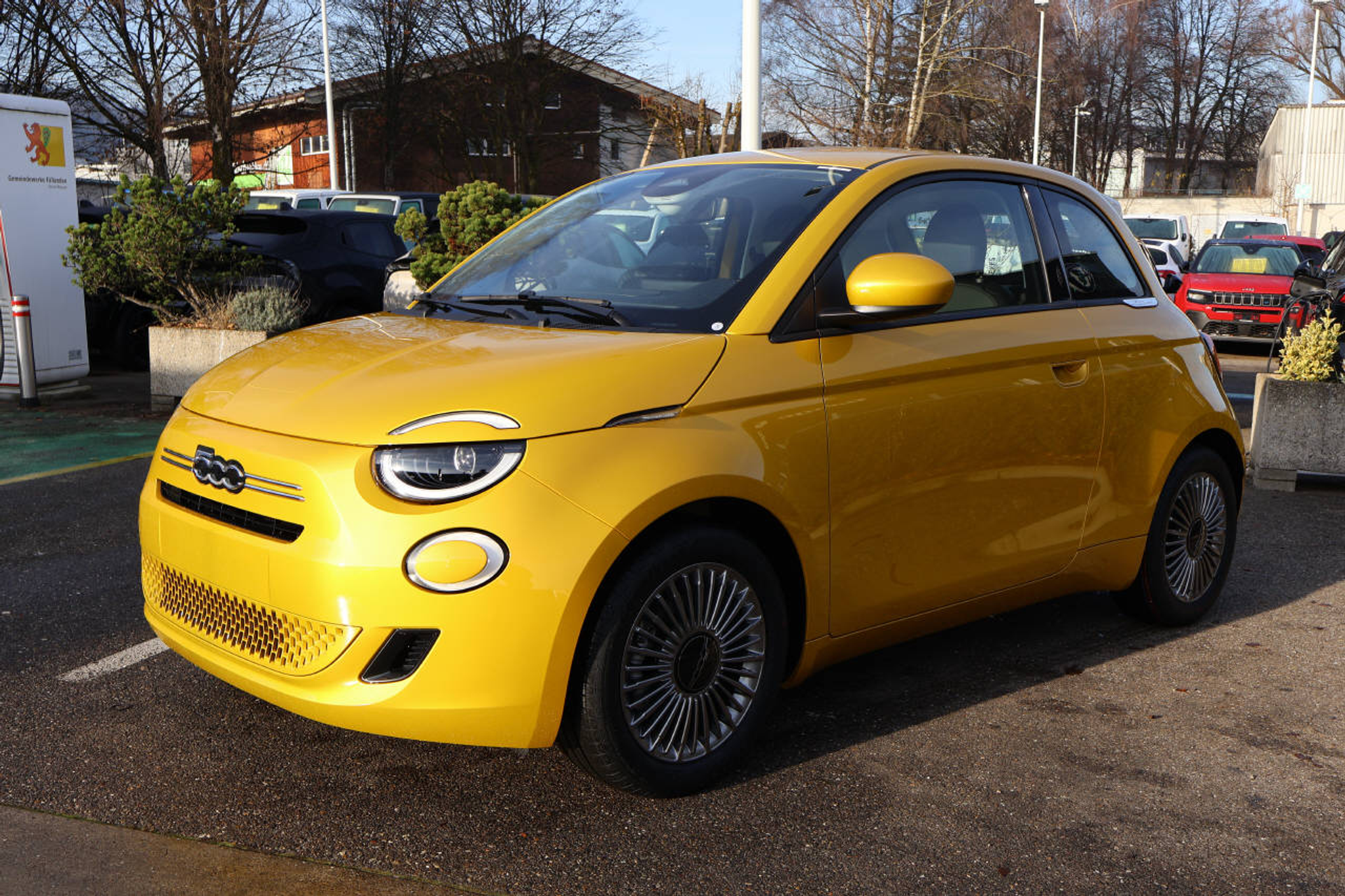 listing desktop thumbnail image 6