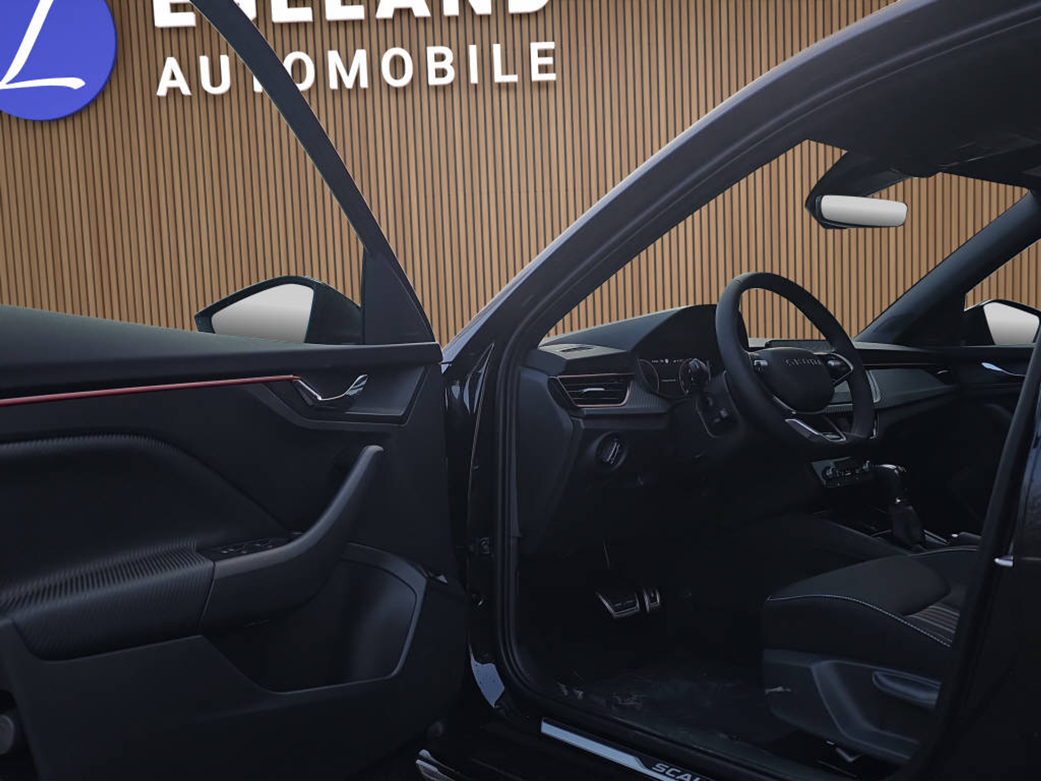 listing desktop thumbnail image 21