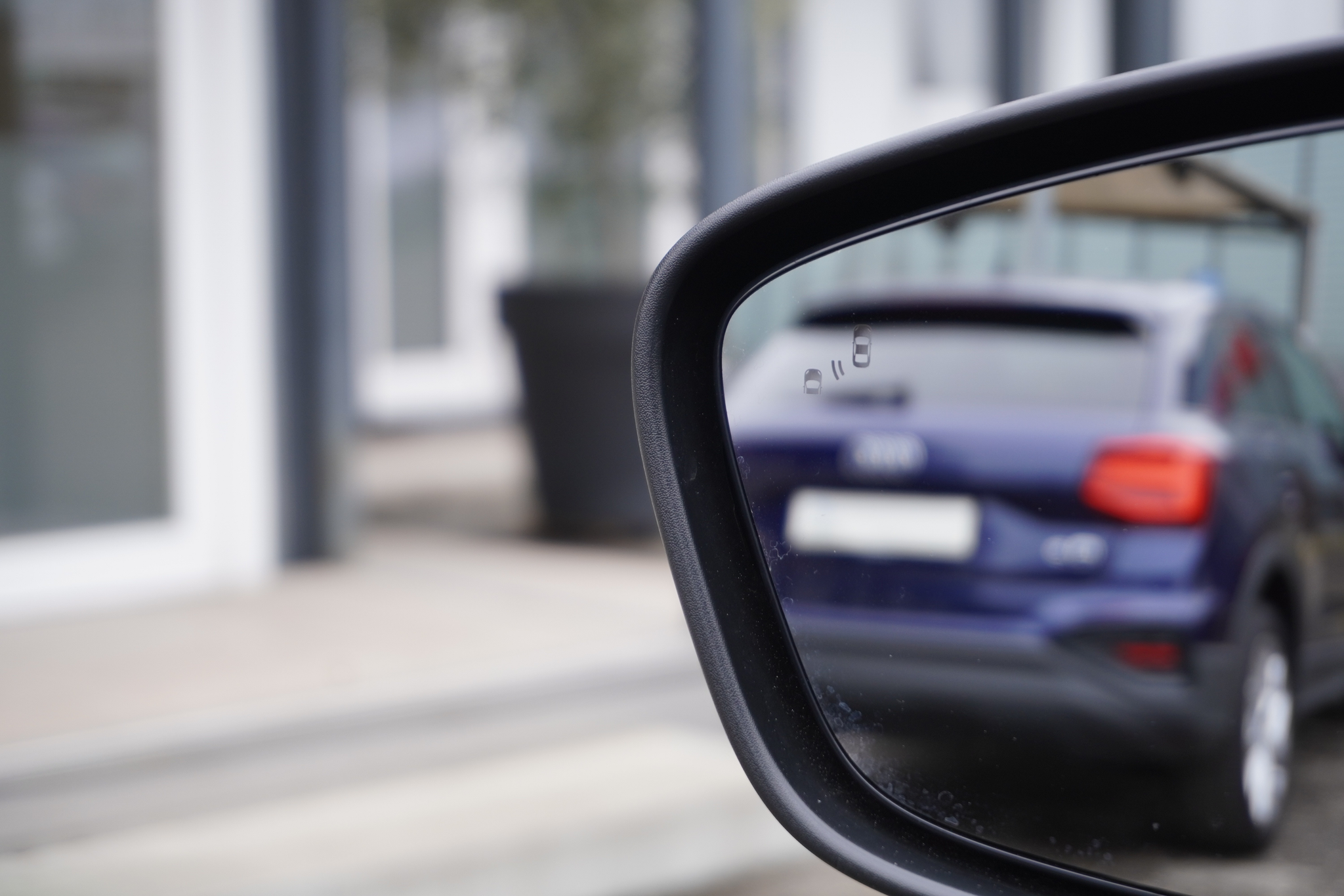 listing desktop thumbnail image 26