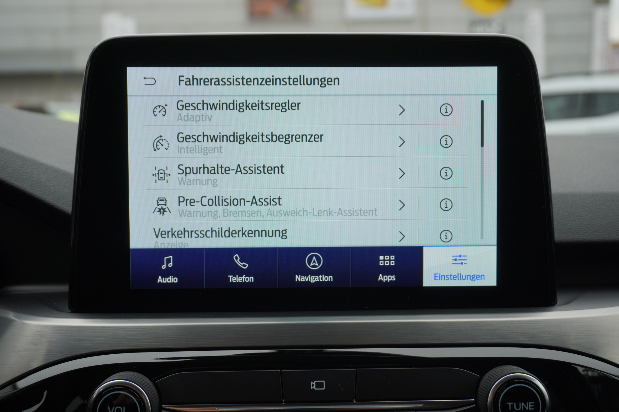 listing desktop thumbnail image 18