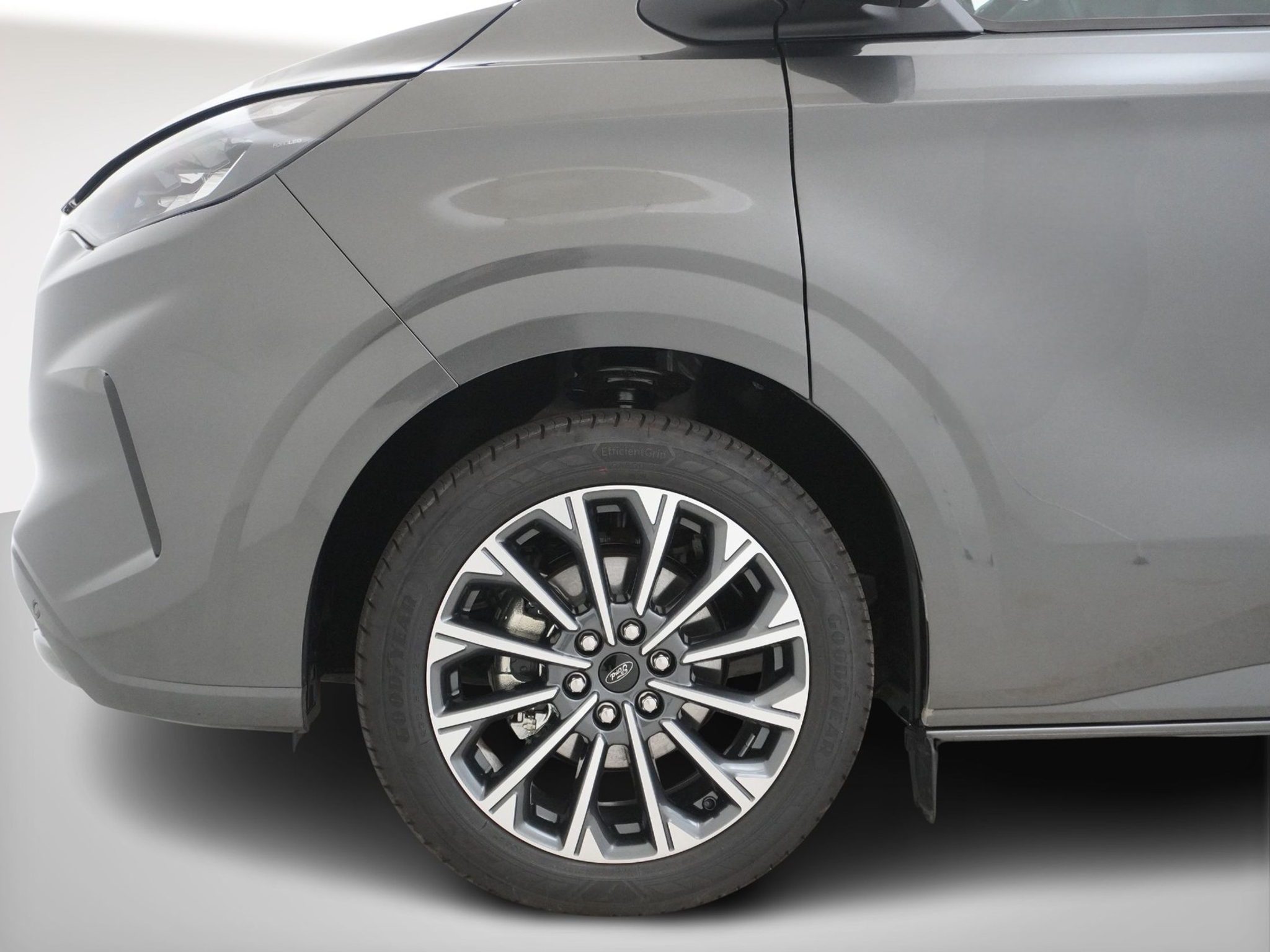 listing desktop thumbnail image 8