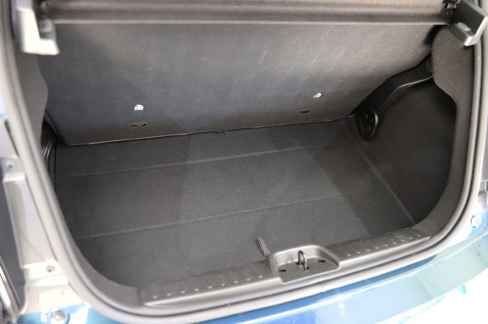 listing desktop thumbnail image 11