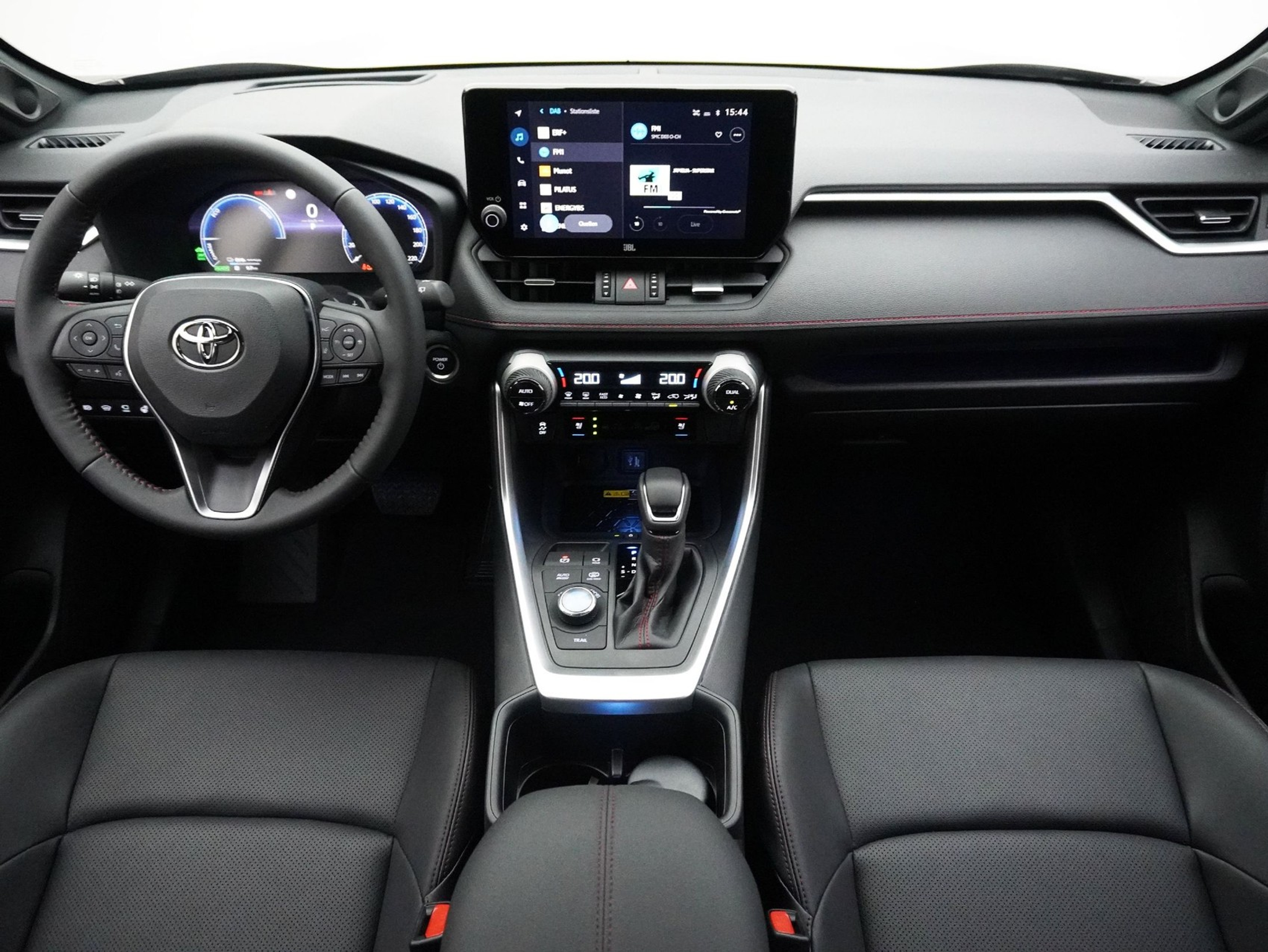 listing desktop thumbnail image 9