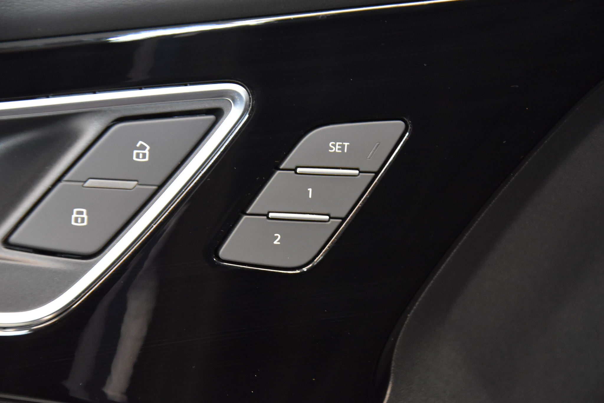 listing desktop thumbnail image 8