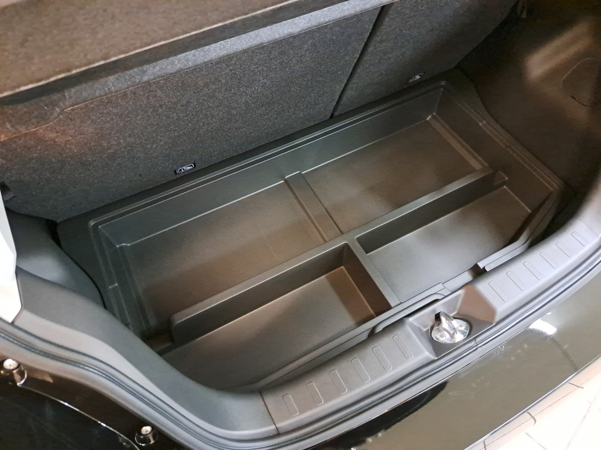 listing desktop thumbnail image 14