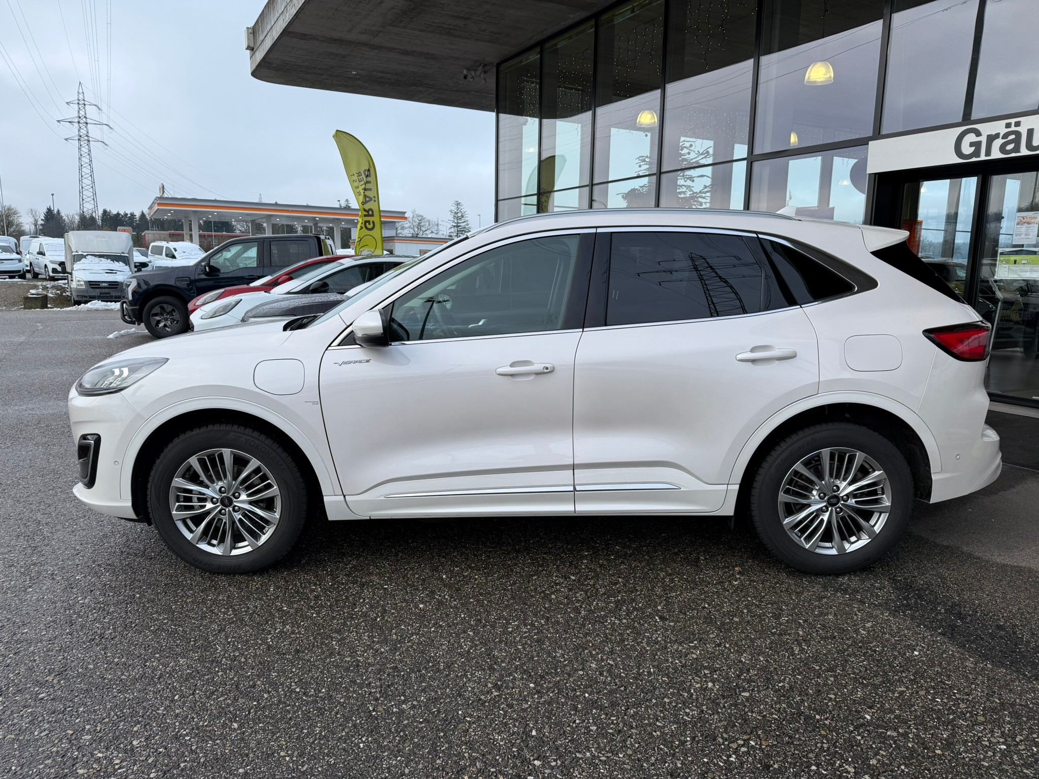 listing desktop thumbnail image 3