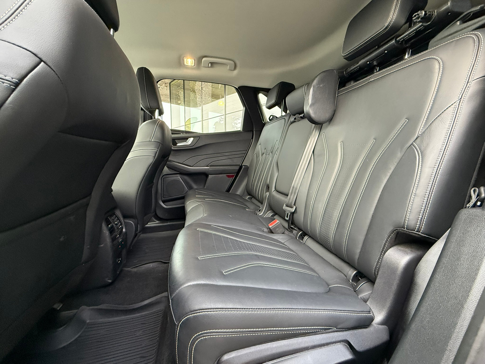 listing desktop thumbnail image 7