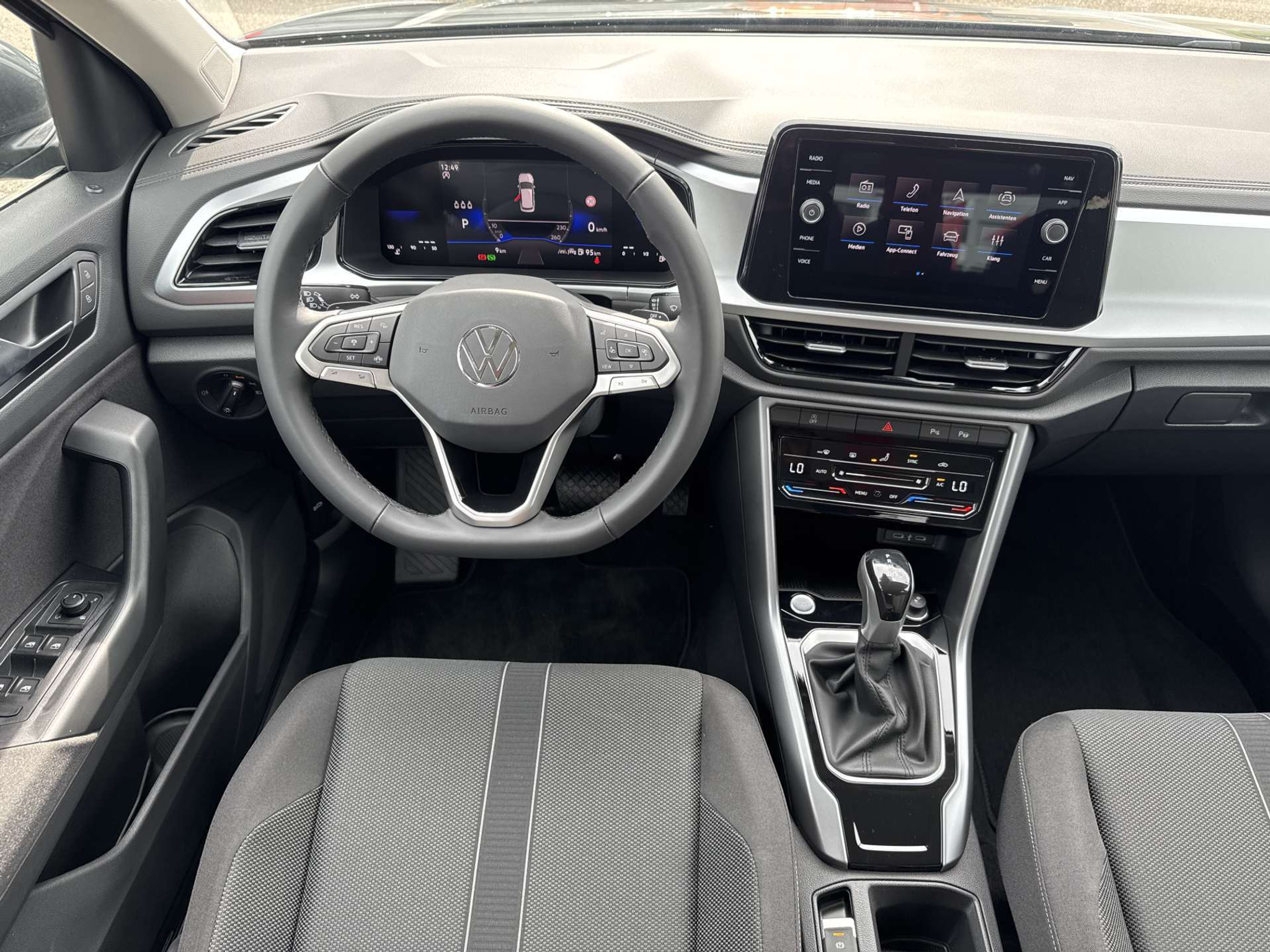 listing desktop thumbnail image 4