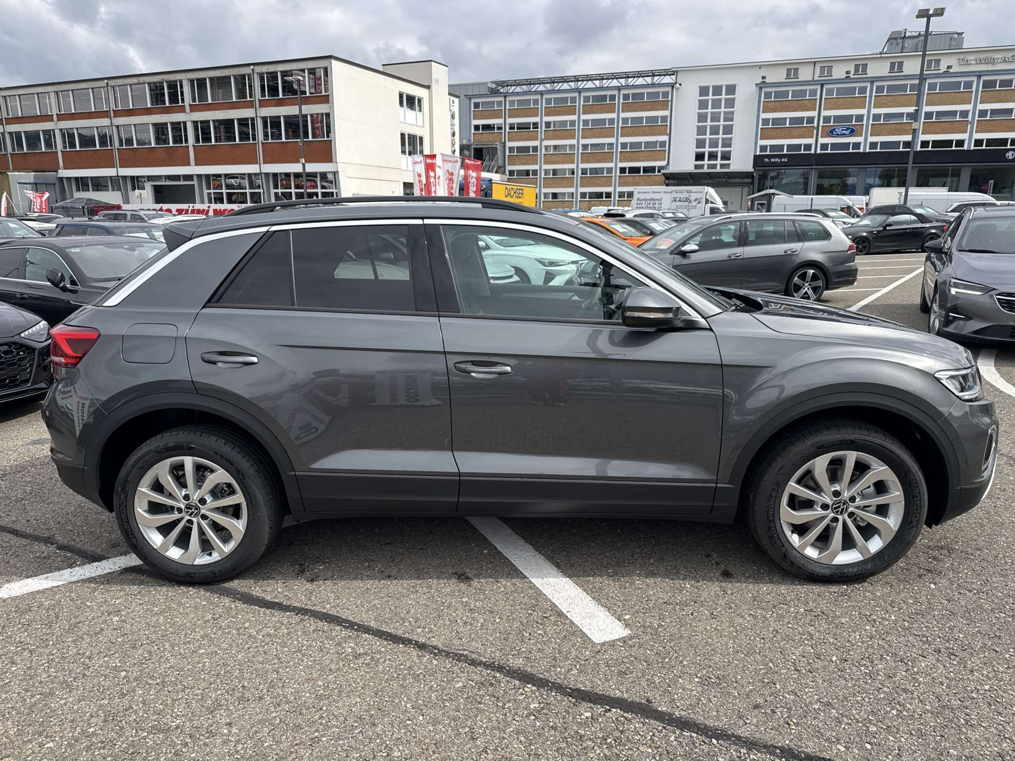 listing desktop thumbnail image 10