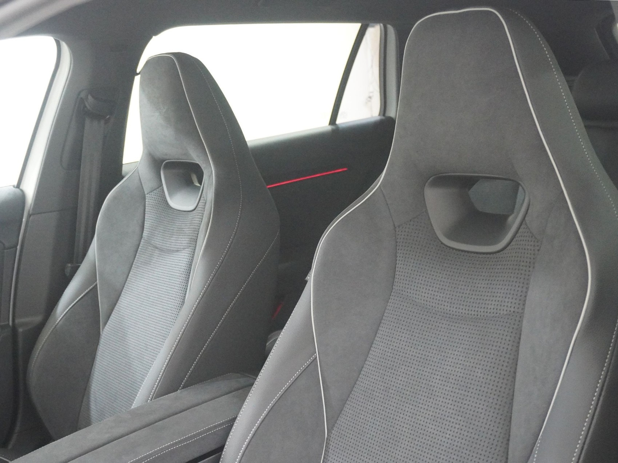 listing desktop thumbnail image 11