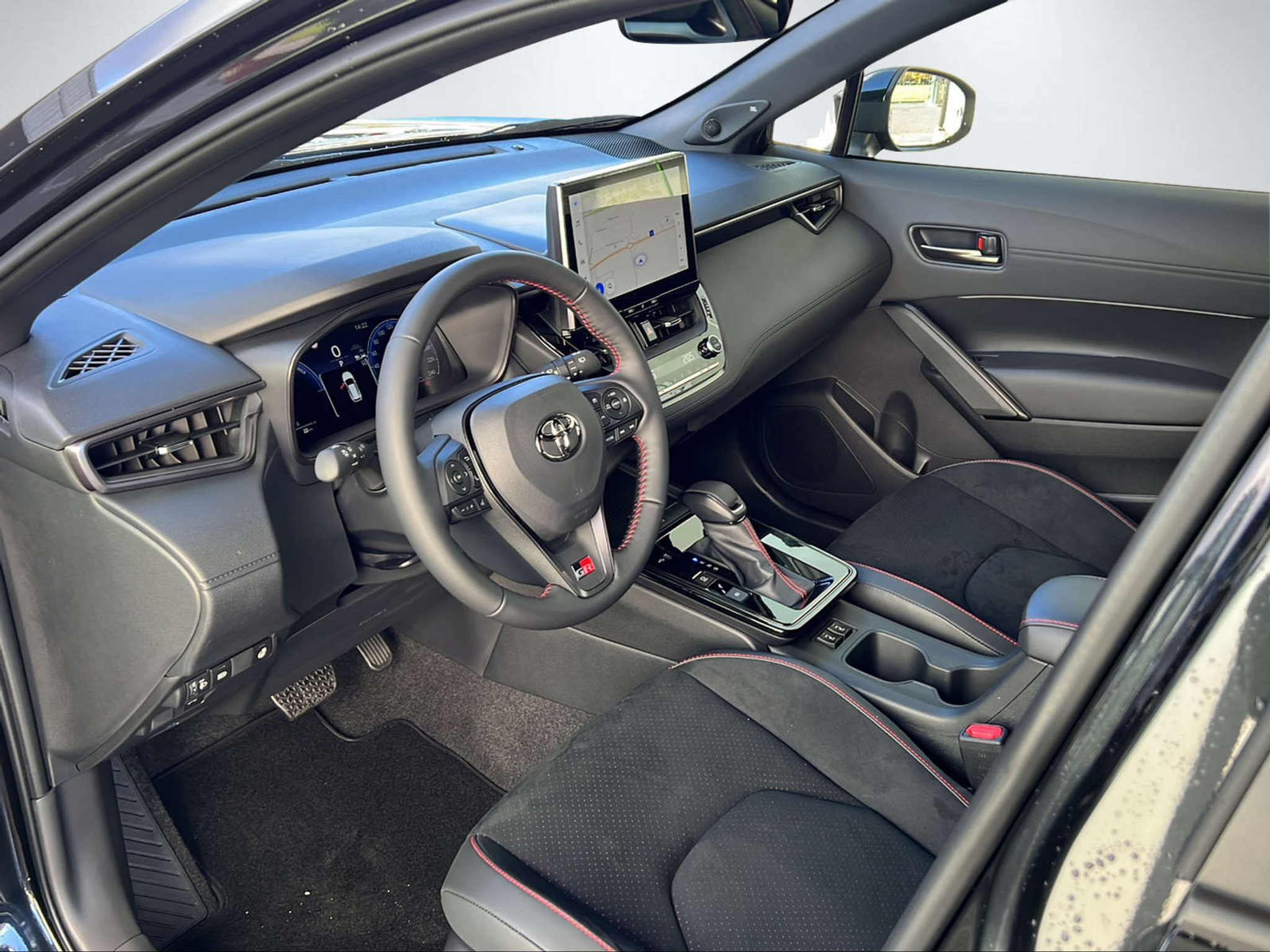 listing desktop thumbnail image 13